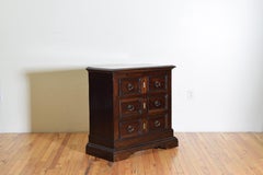 Italian Baroque Walnut 3-Drawer Commode of Smaller Size, Late 17th Century