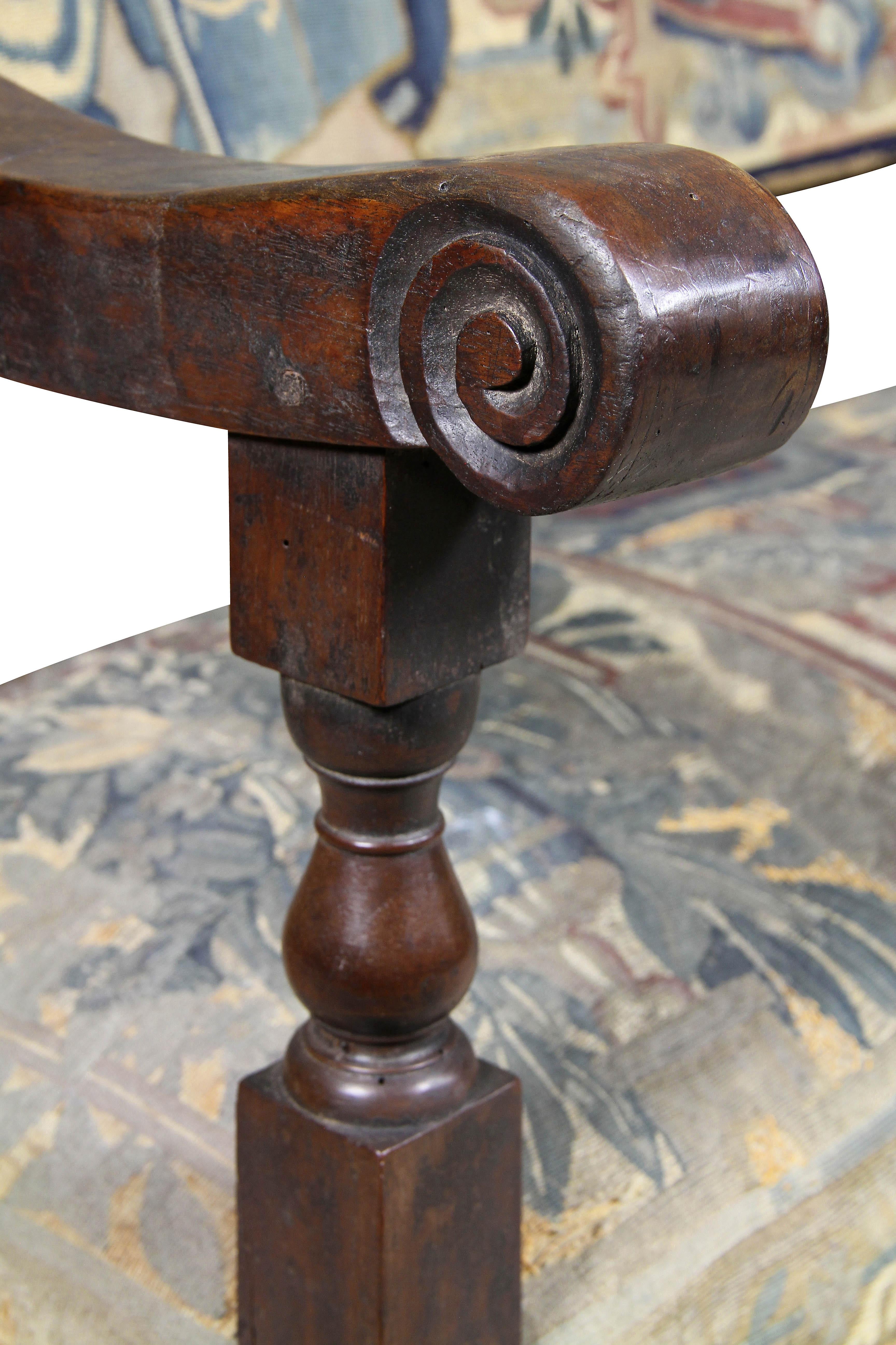 Italian Baroque Walnut Bench 1