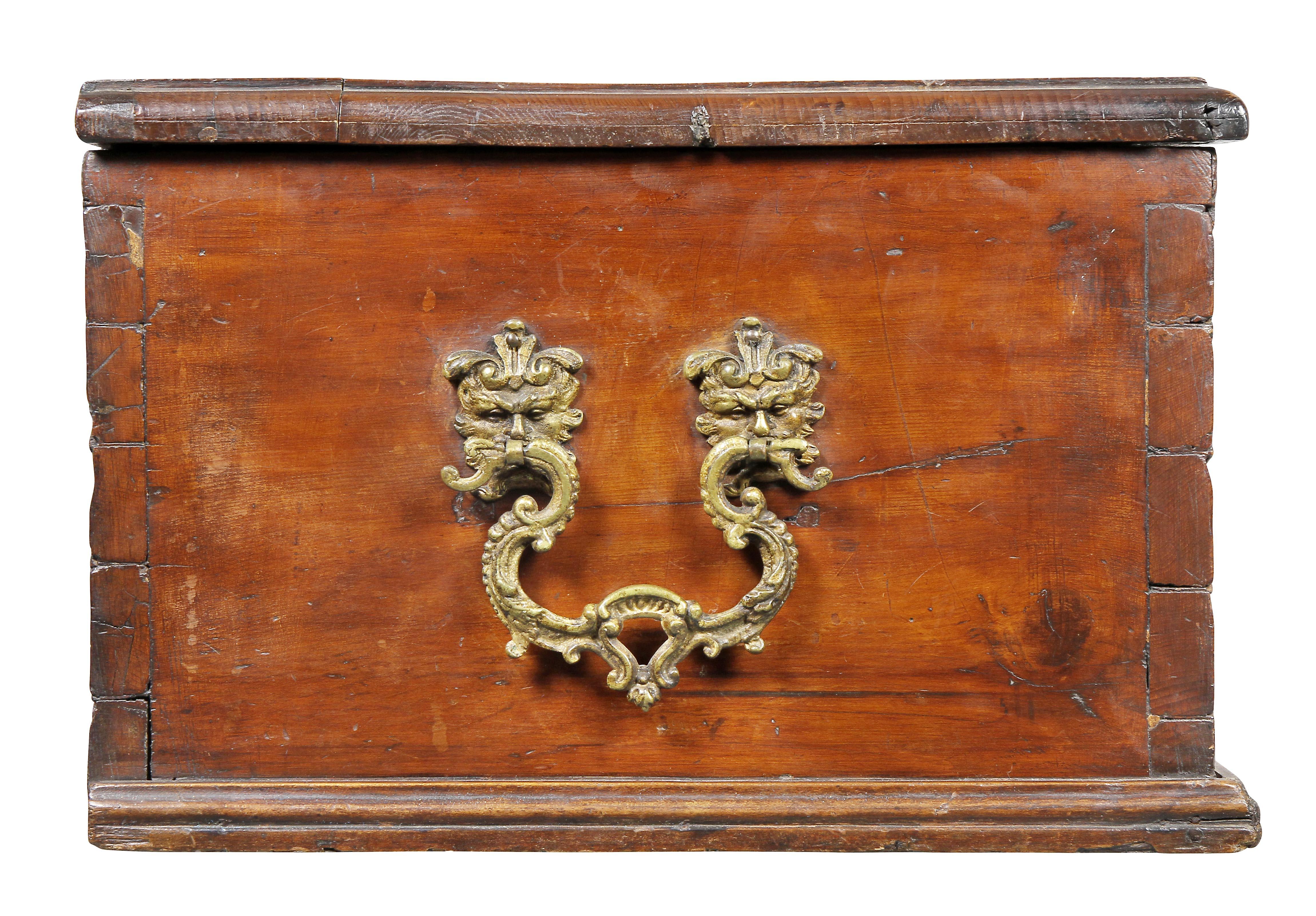 Italian Baroque Walnut Box For Sale 1