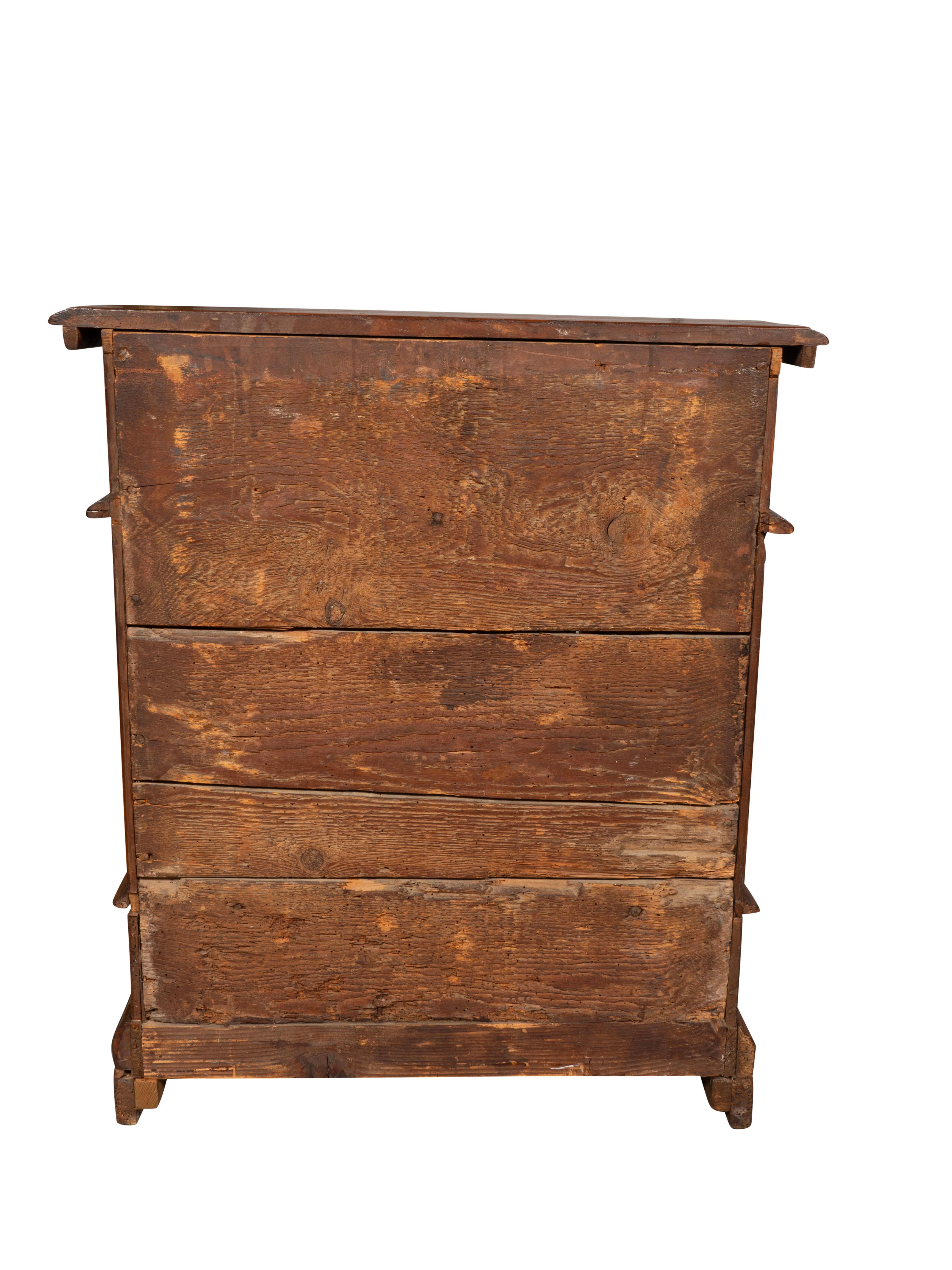Italian Baroque Walnut Credenza For Sale 1