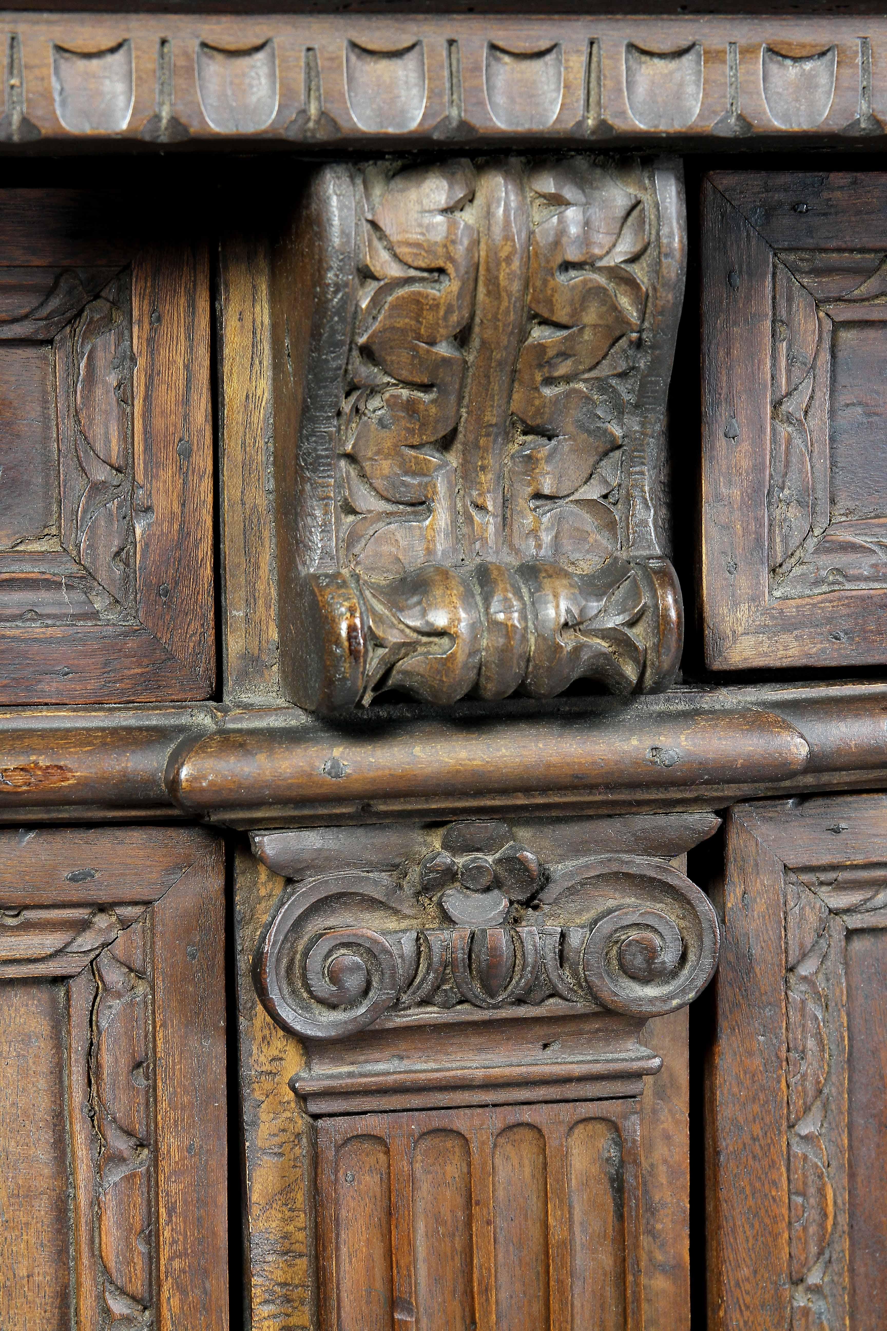 Italian Baroque Walnut Credenza 2