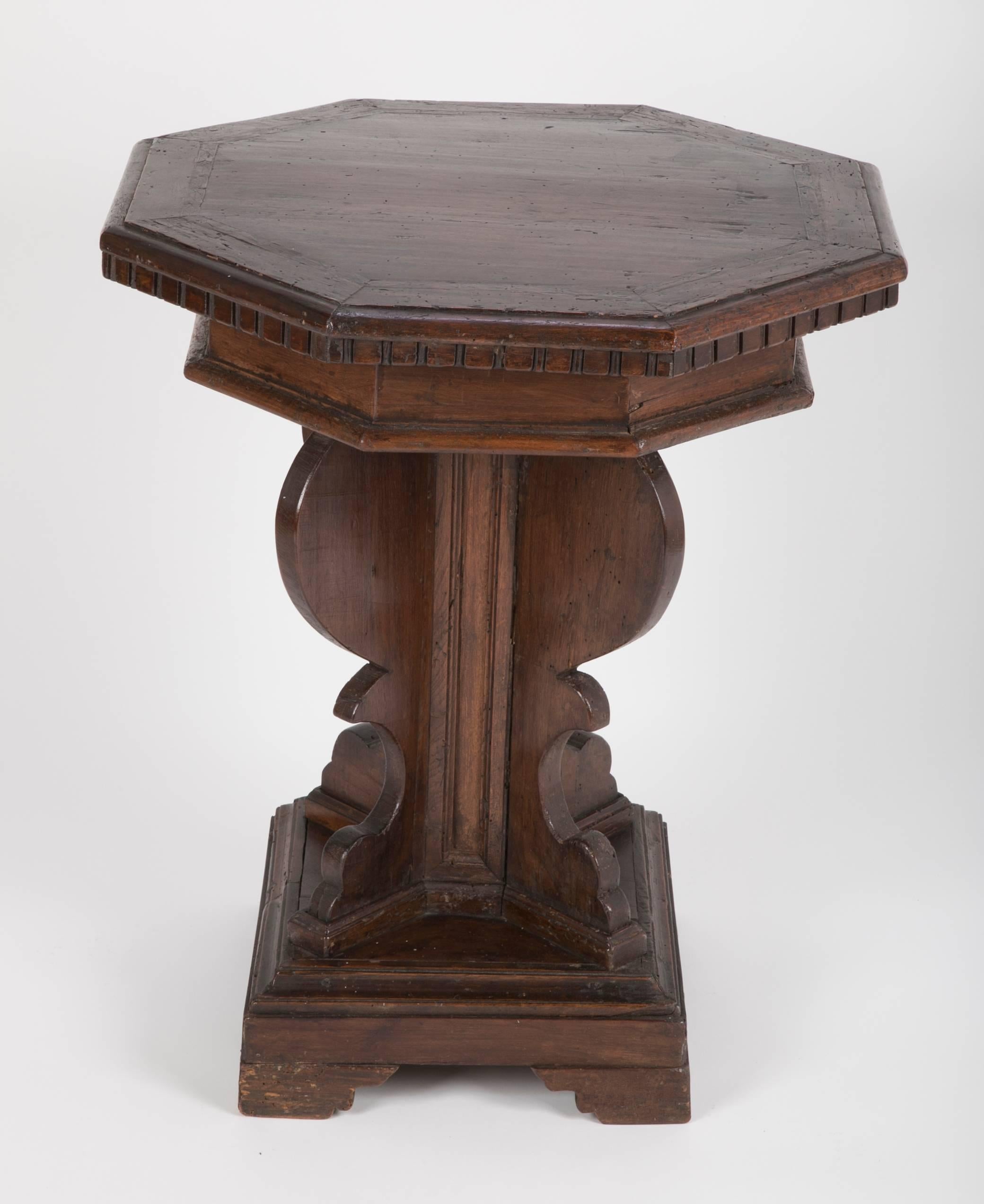 Italian Baroque Walnut Octagonal Side Table 3