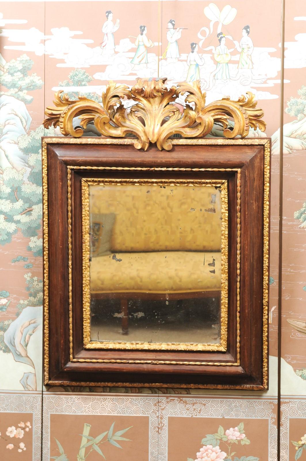 Italian Baroque Walnut and Parcel Gilt Mirror, Late 17th Century 10