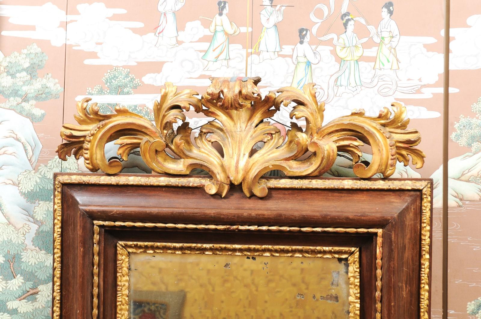 Italienischer Barockspiegel aus Nussbaum und vergoldeten Paketen:: Ende 17 im Angebot 10