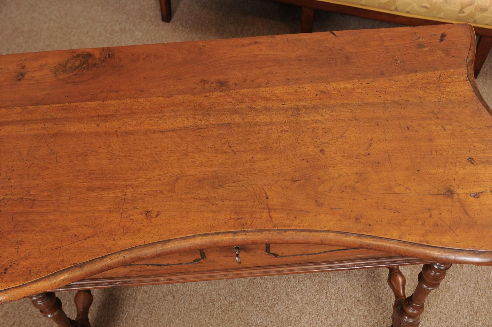 Italian Baroque Walnut Serpentine Console Table, Late 17th Century 14