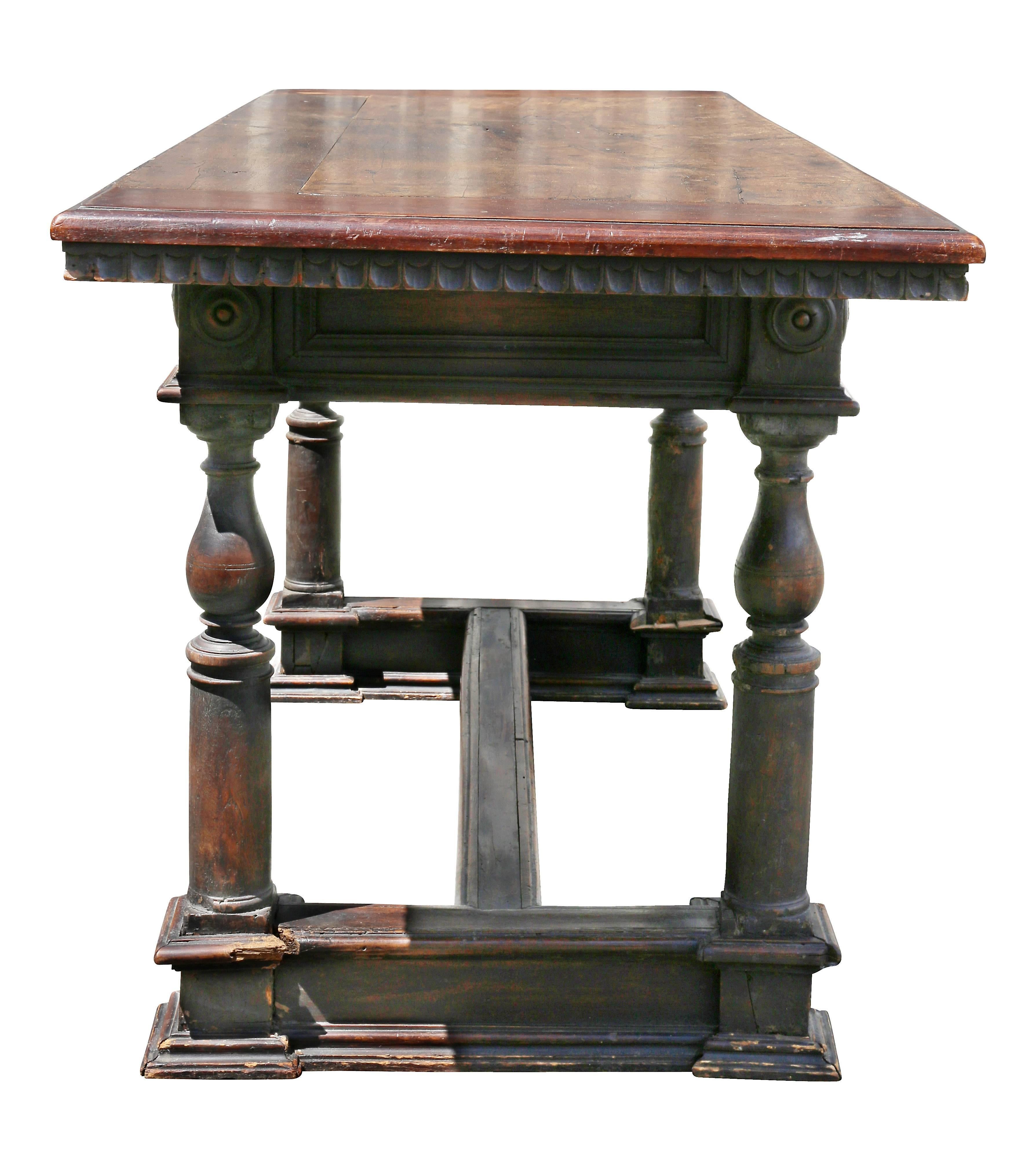 Italian Baroque Walnut Side Table 5