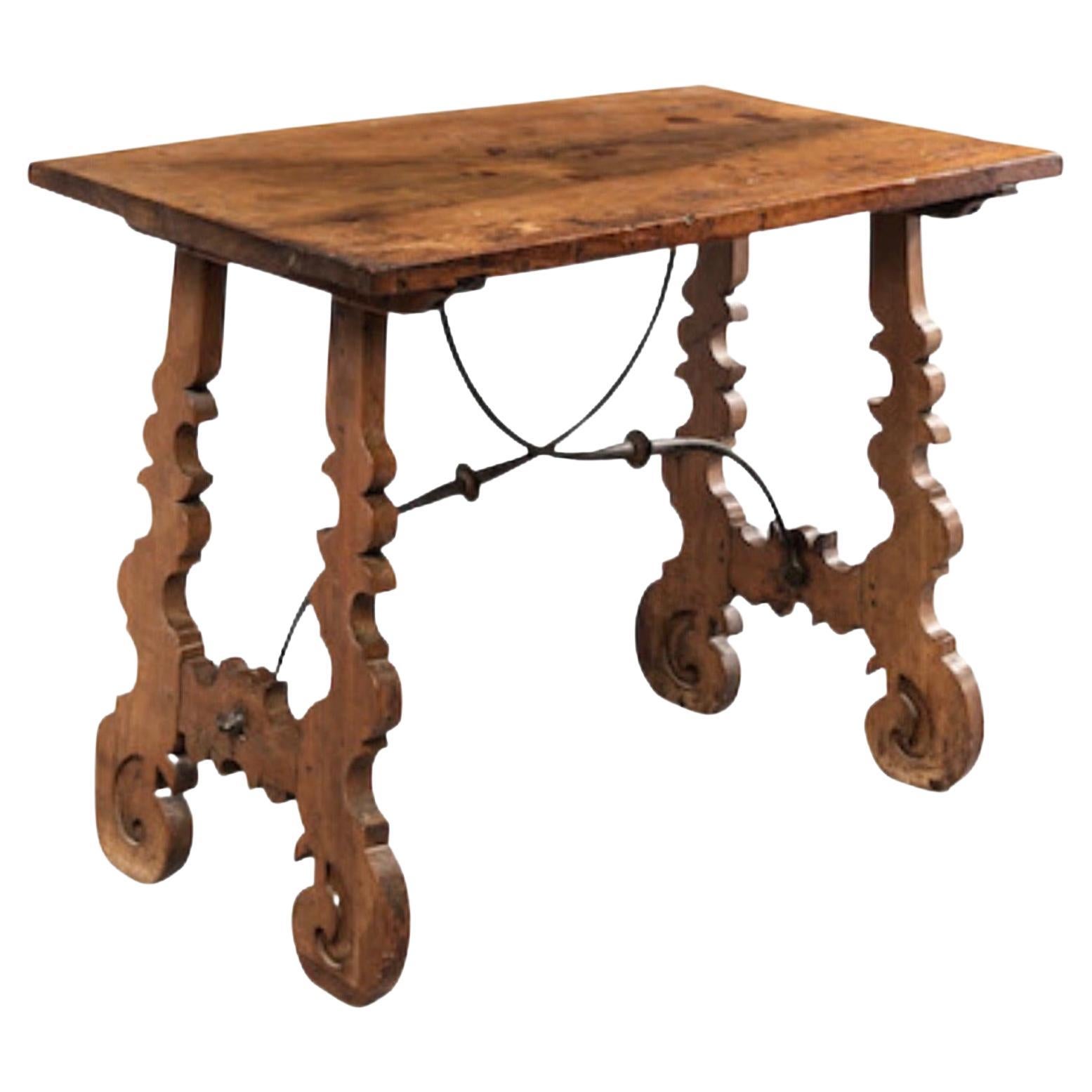 Italienischer Barock- Trestle-Tisch aus Nussbaumholz