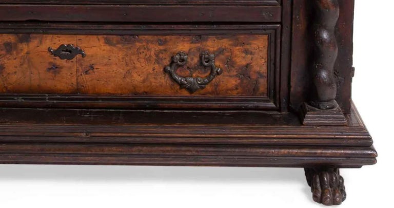 Italian Baroque Walnut and Walnut Veneer Chest, Late 17th Century In Good Condition For Sale In Cypress, CA