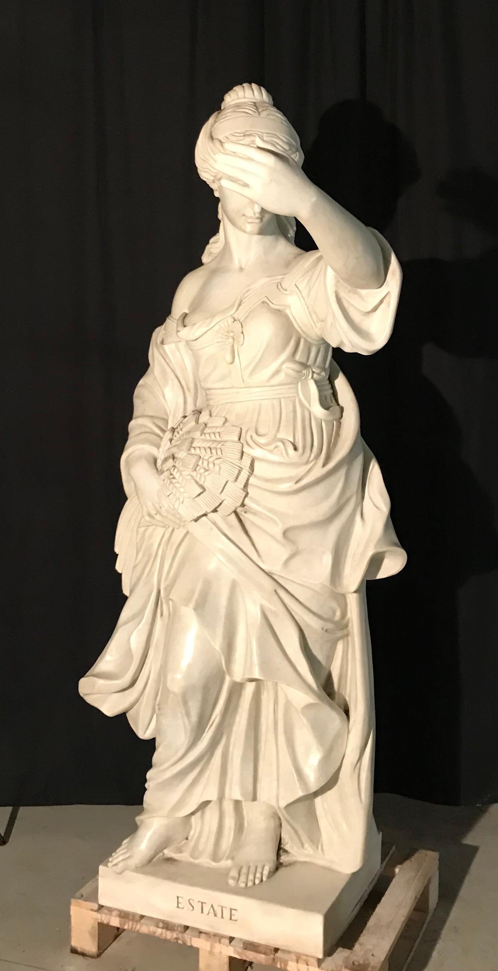 Italian Baroque White Marble Sculpture of The Trevi Fountain Four Seasons In New Condition For Sale In Rome, IT