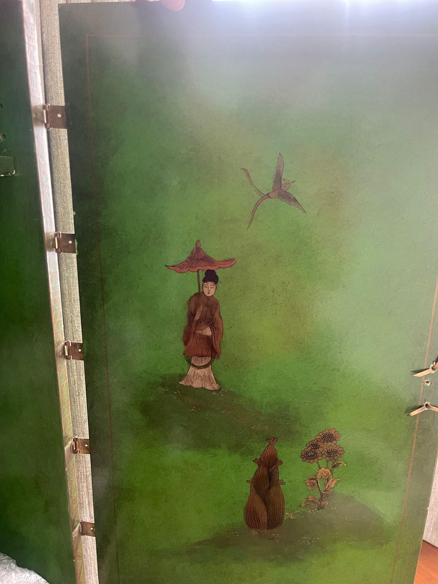 Grüner Chinoiserie-Lack-Barschrank im italienischen Barock-Stil. 20. Jahrhundert. im Angebot 3