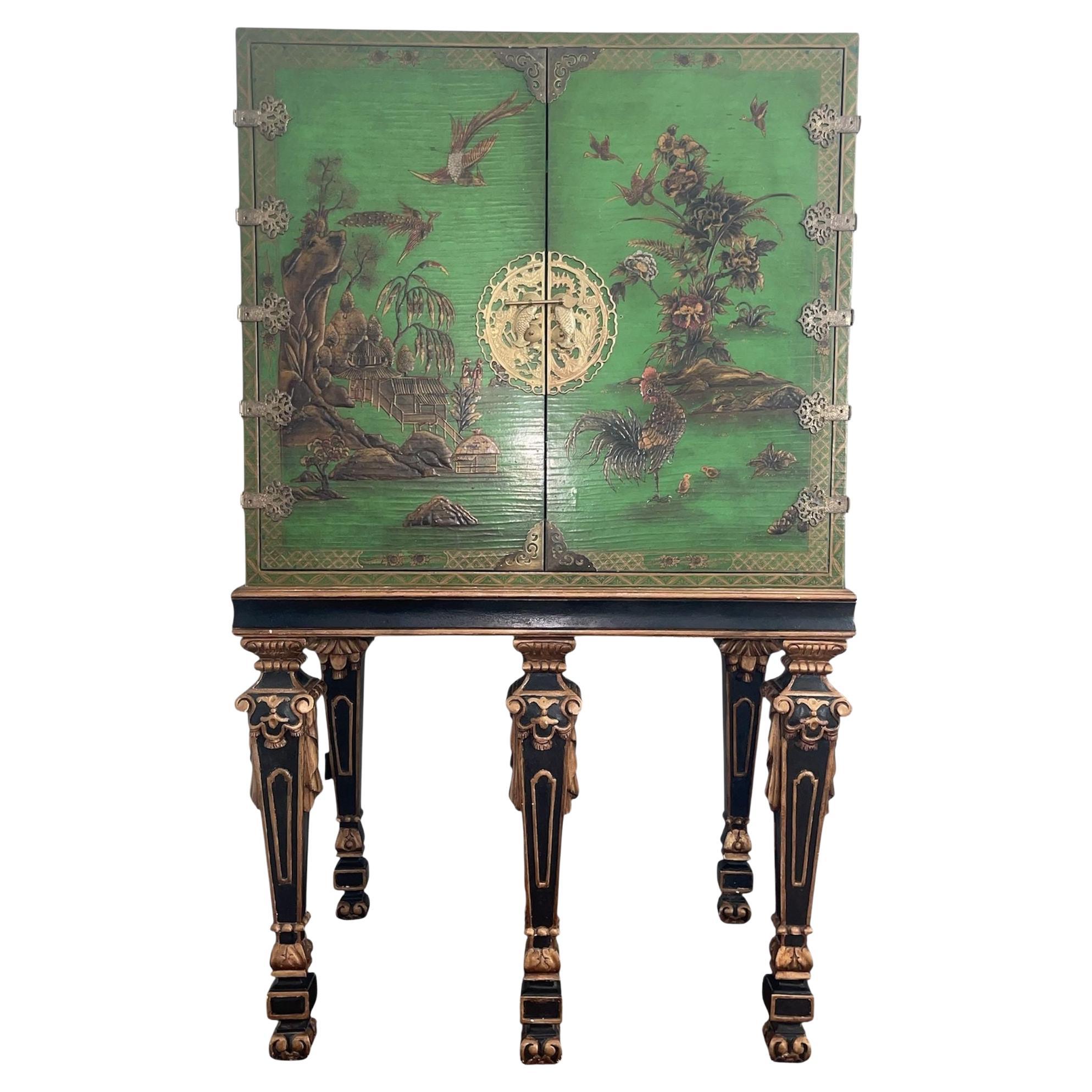 Italian Baroque‑Style Green Chinoiserie Lacquer Bar Cabinet. 20th Century.