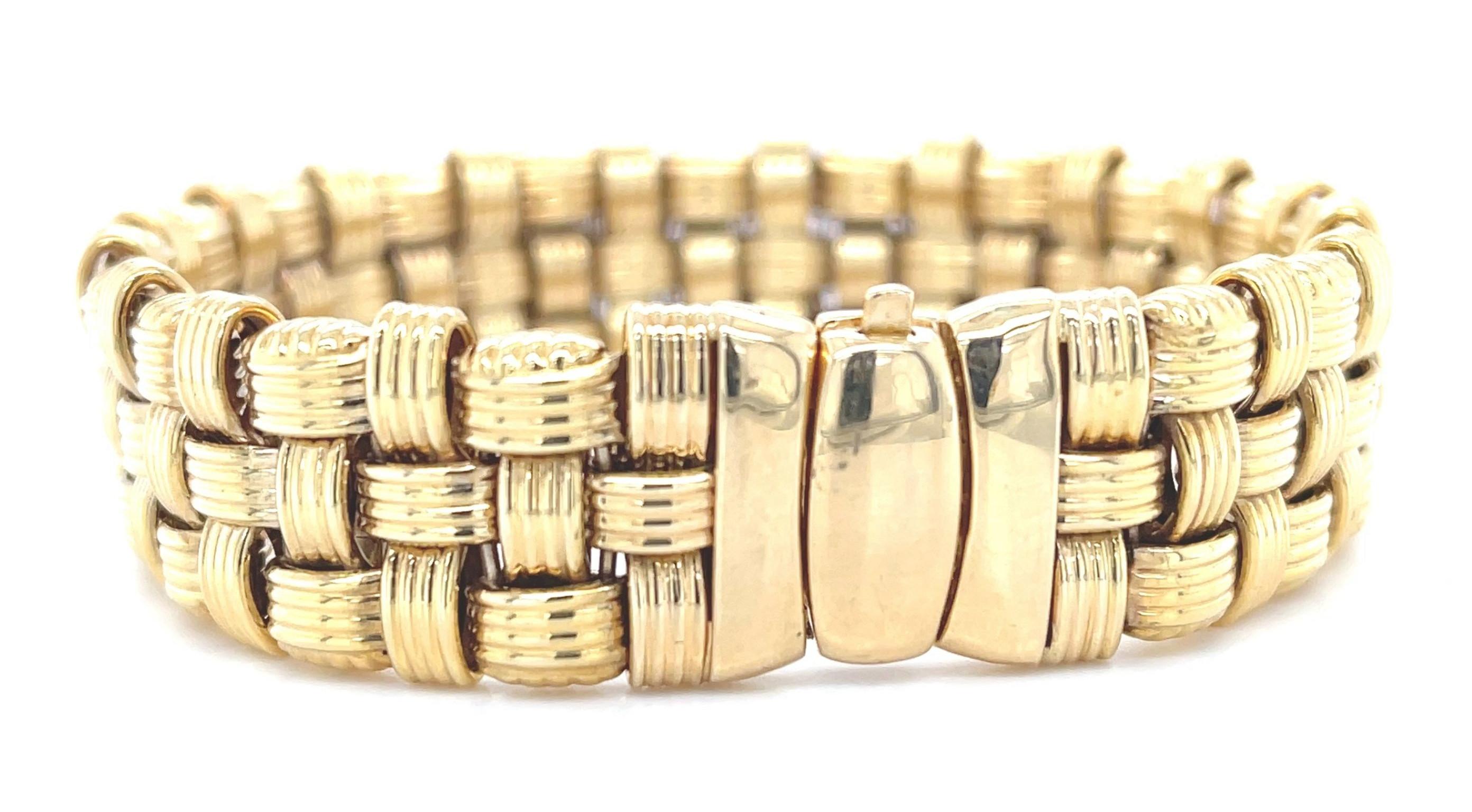  Italian Basketweave Bracelet in 14k Yellow Gold In New Condition For Sale In Los Angeles, CA