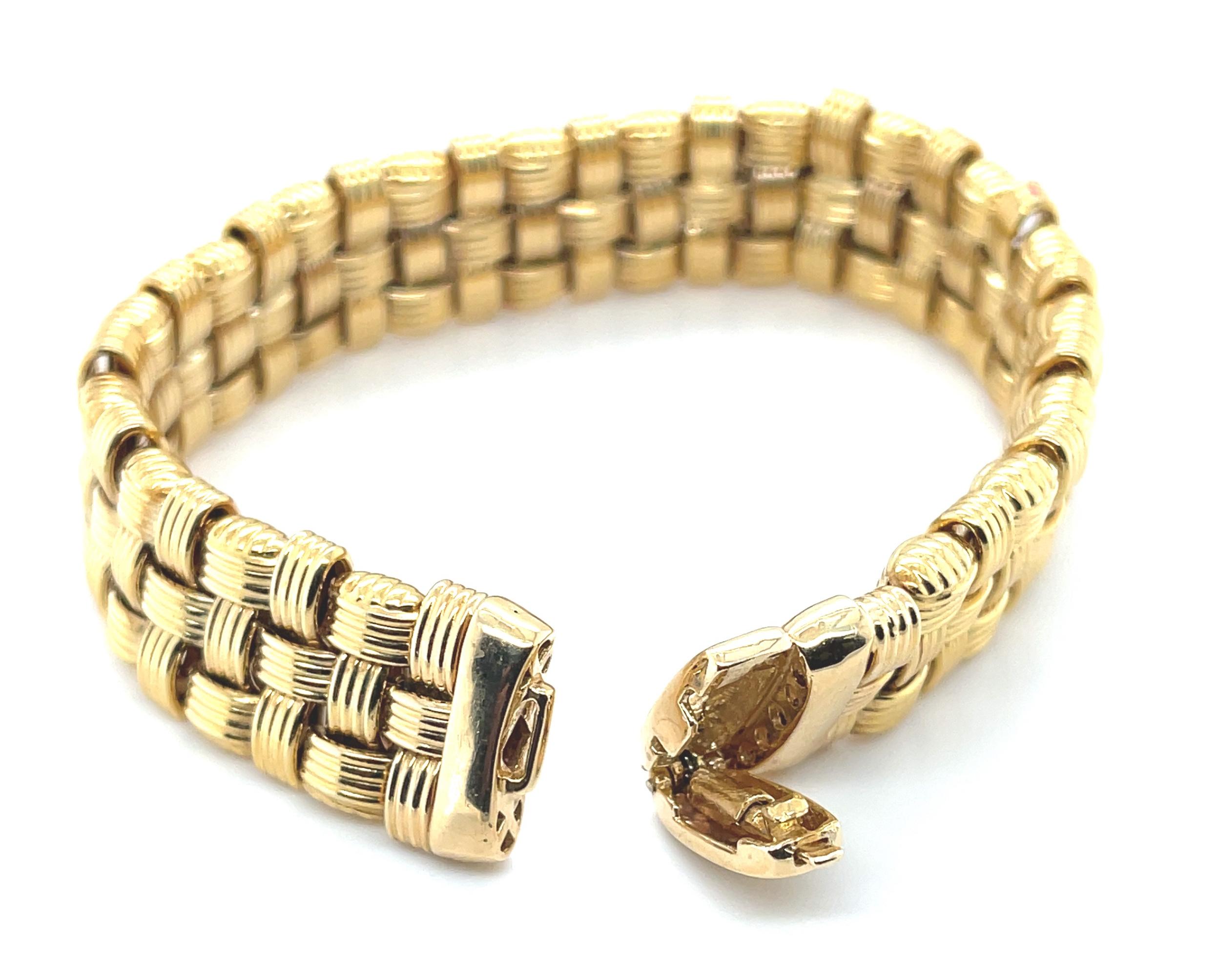Women's or Men's  Italian Basketweave Bracelet in 14k Yellow Gold For Sale