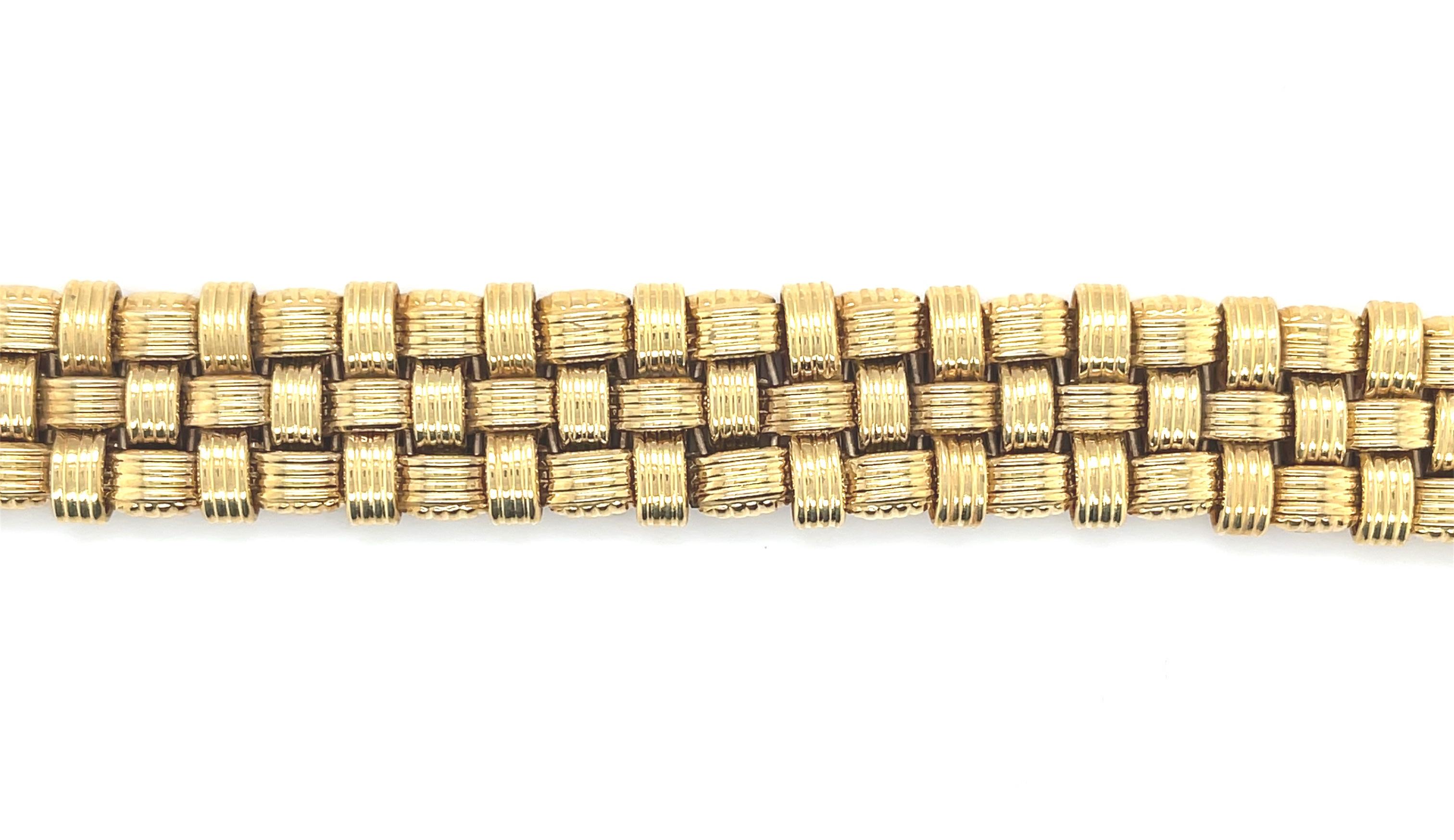  Italian Basketweave Bracelet in 14k Yellow Gold For Sale 1
