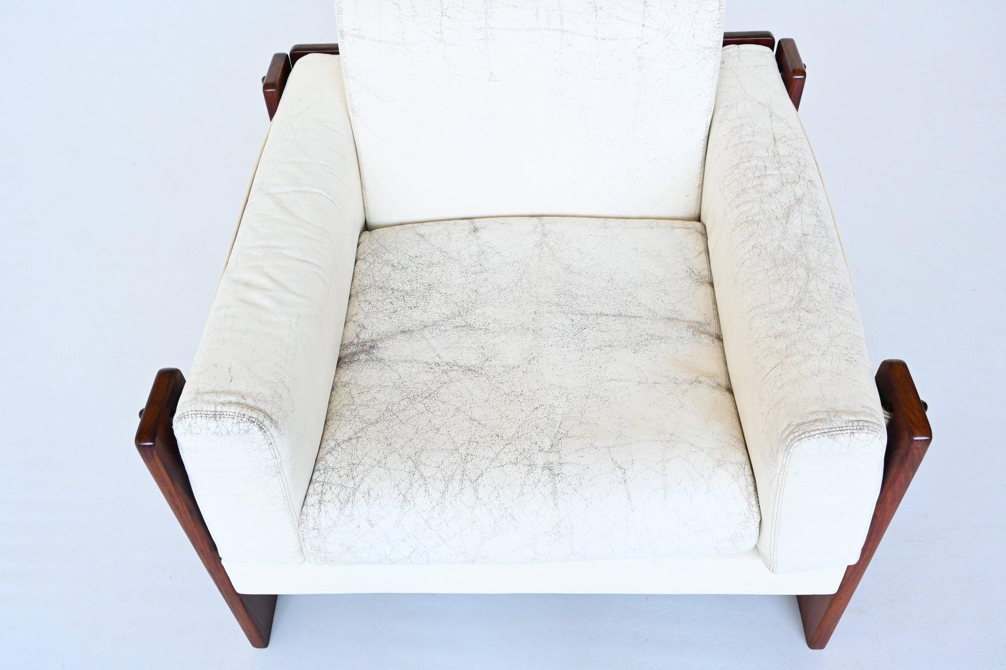Italian Bastiano Style Lounge Chairs Rosewood and White Leather, Italy, 1970 6