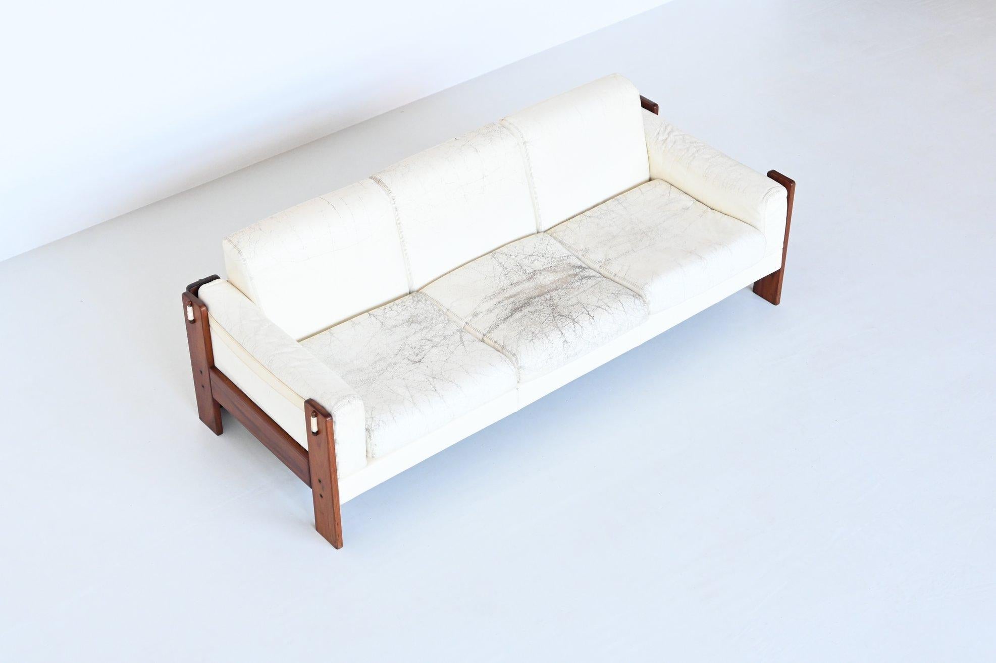 Italian Bastiano Style Lounge Sofa Rosewood and White Leather, Italy, 1970 11