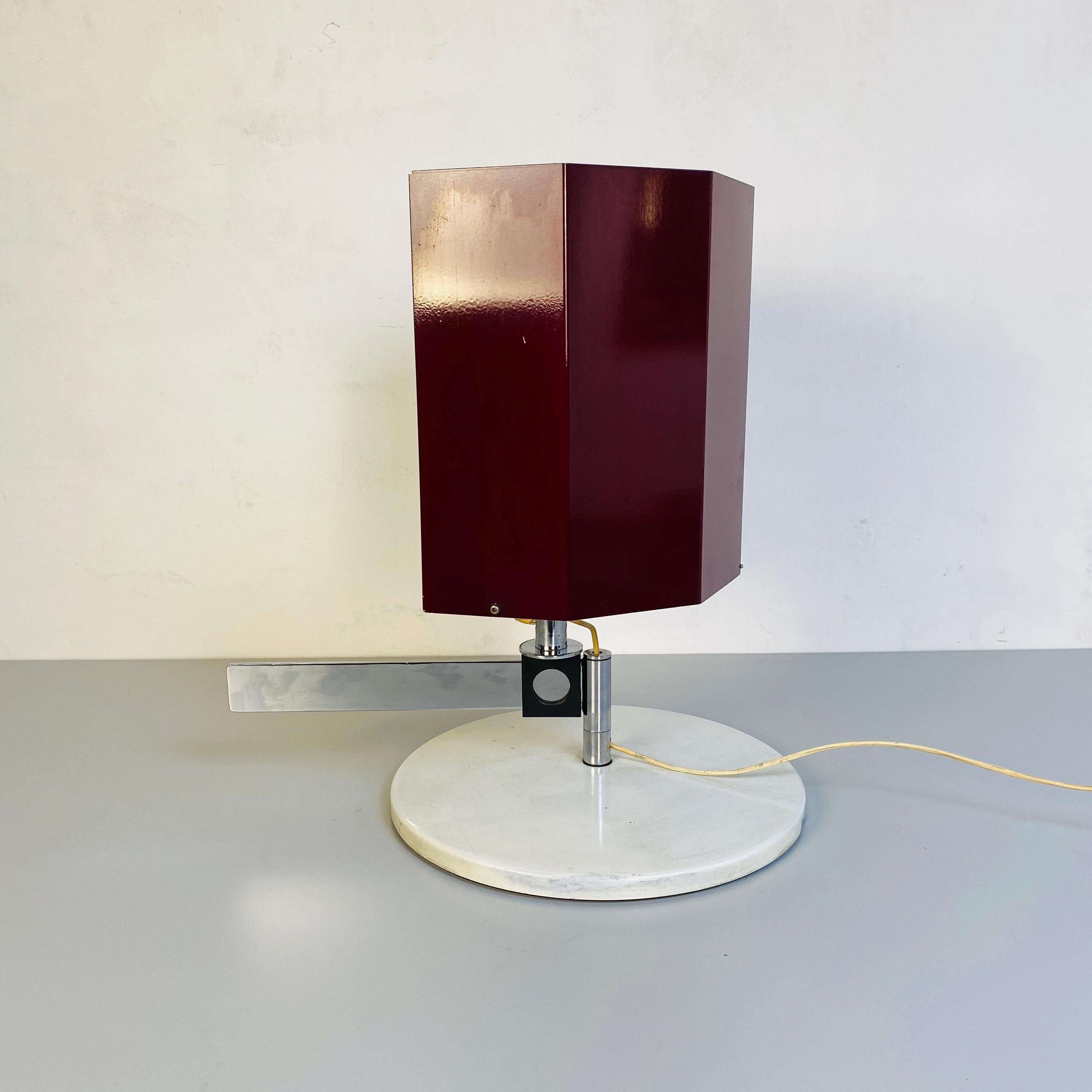 Italian mid-century modern bauhaus table Lamp by Carl Jacob Jucker for Imago DP Italy, 1960s
Bauhaus table lamp with structure in aluminum and chromed metal, base in white painted metal and lampshade in purple painted metal.
The lamp was designed