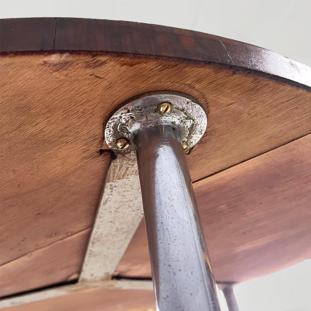Italian bauhaus round wooden coffee table, 1930s For Sale 1