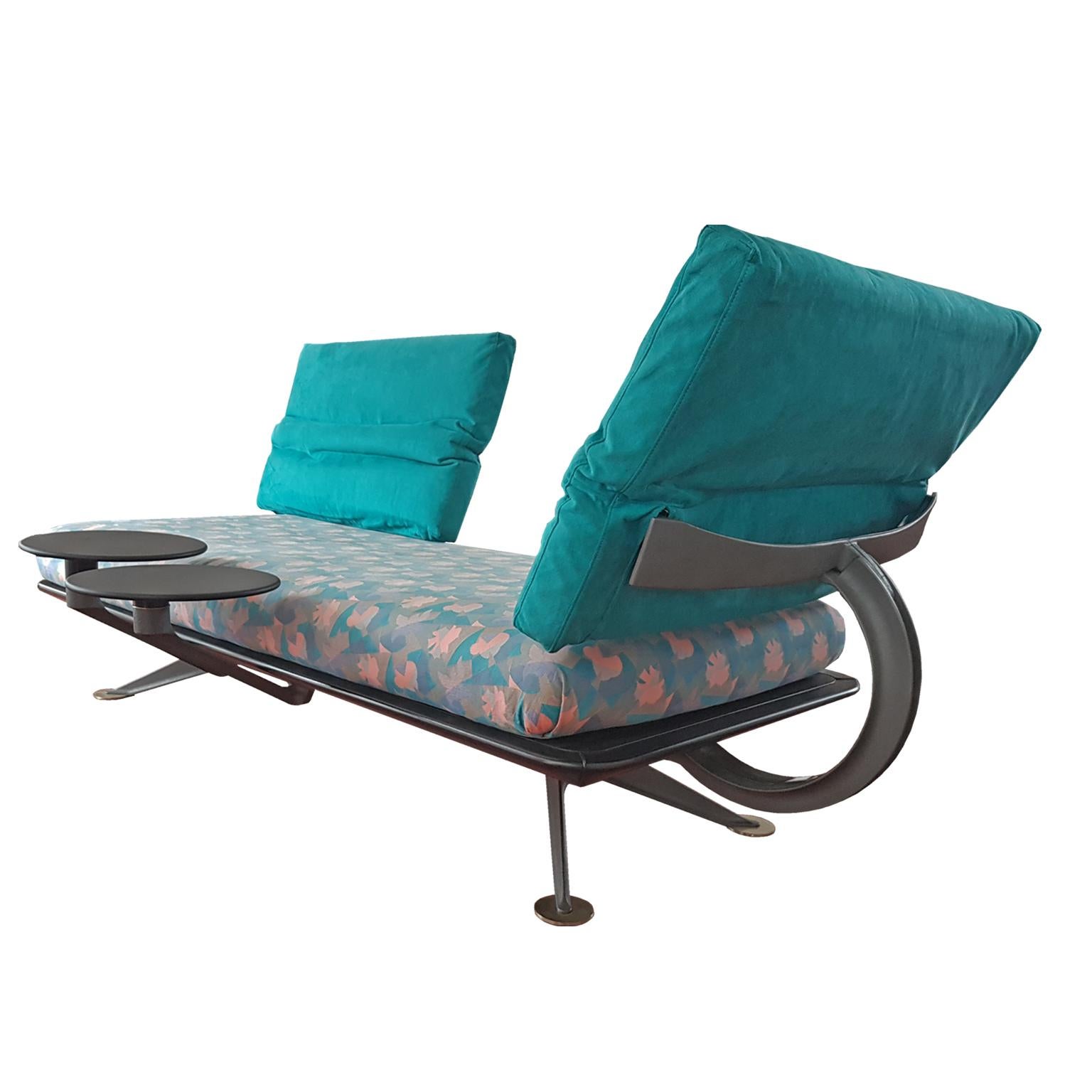 Italian B&B Turquoise and Floreal Fabric Daybed, Sofa with Back Rotation In Excellent Condition For Sale In Mornico al Serio ( BG), Lombardia