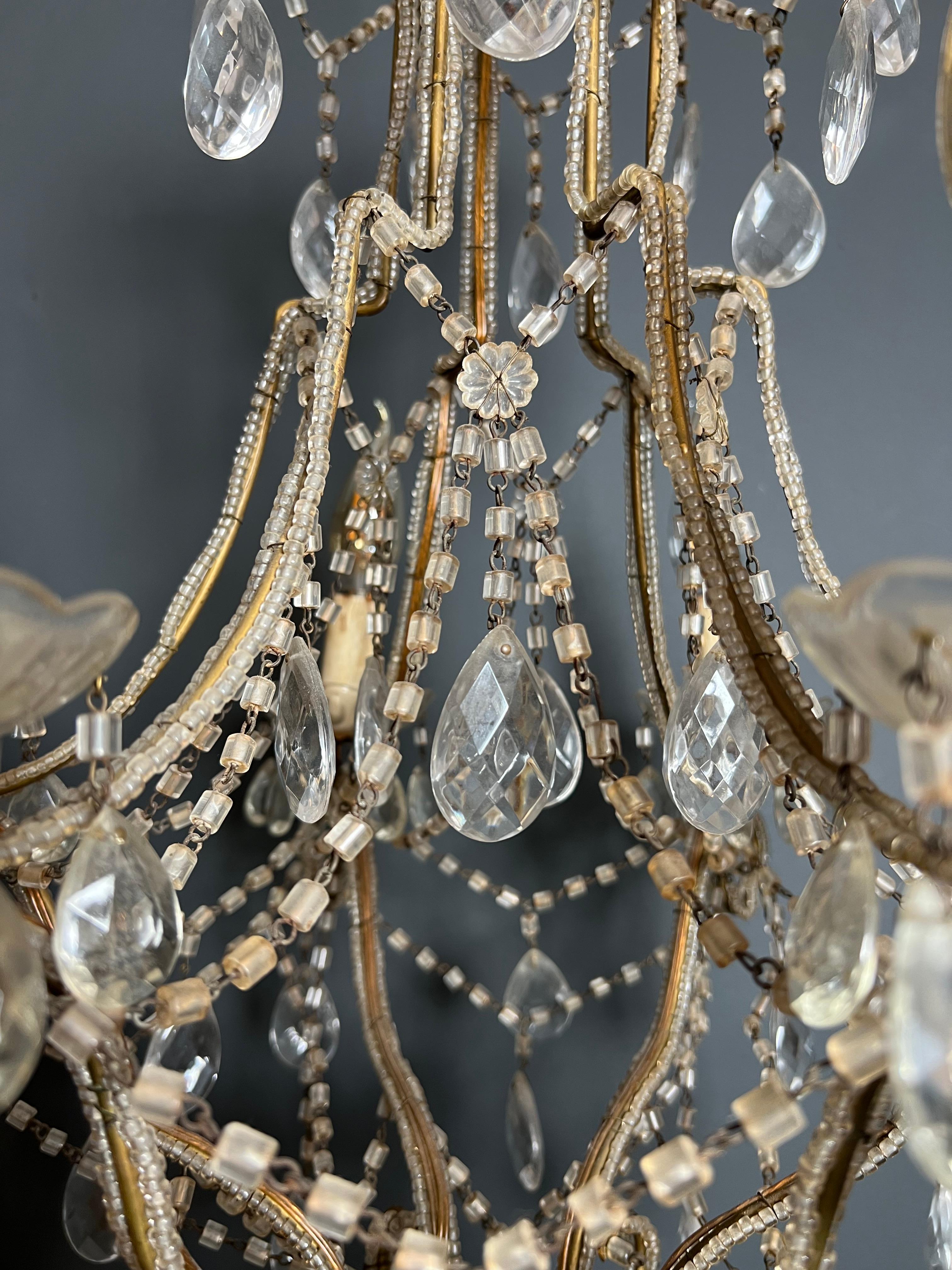 Lampadario italiano con perline e cristalli in vendita 2