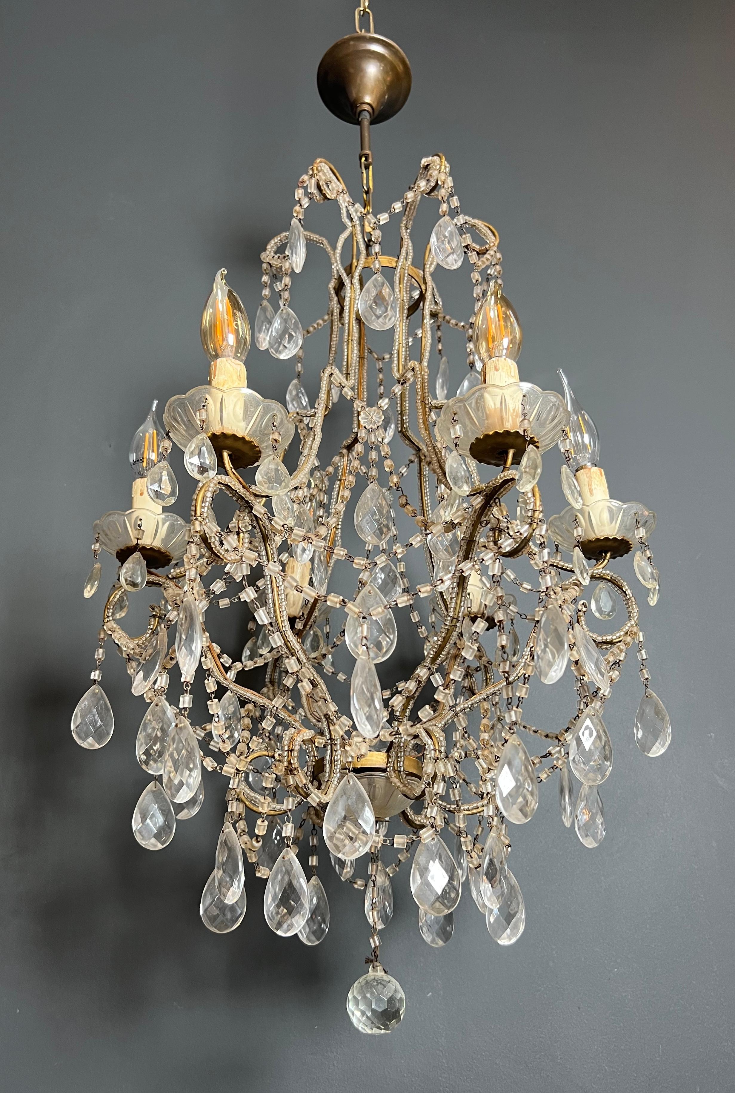 Lampadario italiano con perline e cristalli in vendita 3