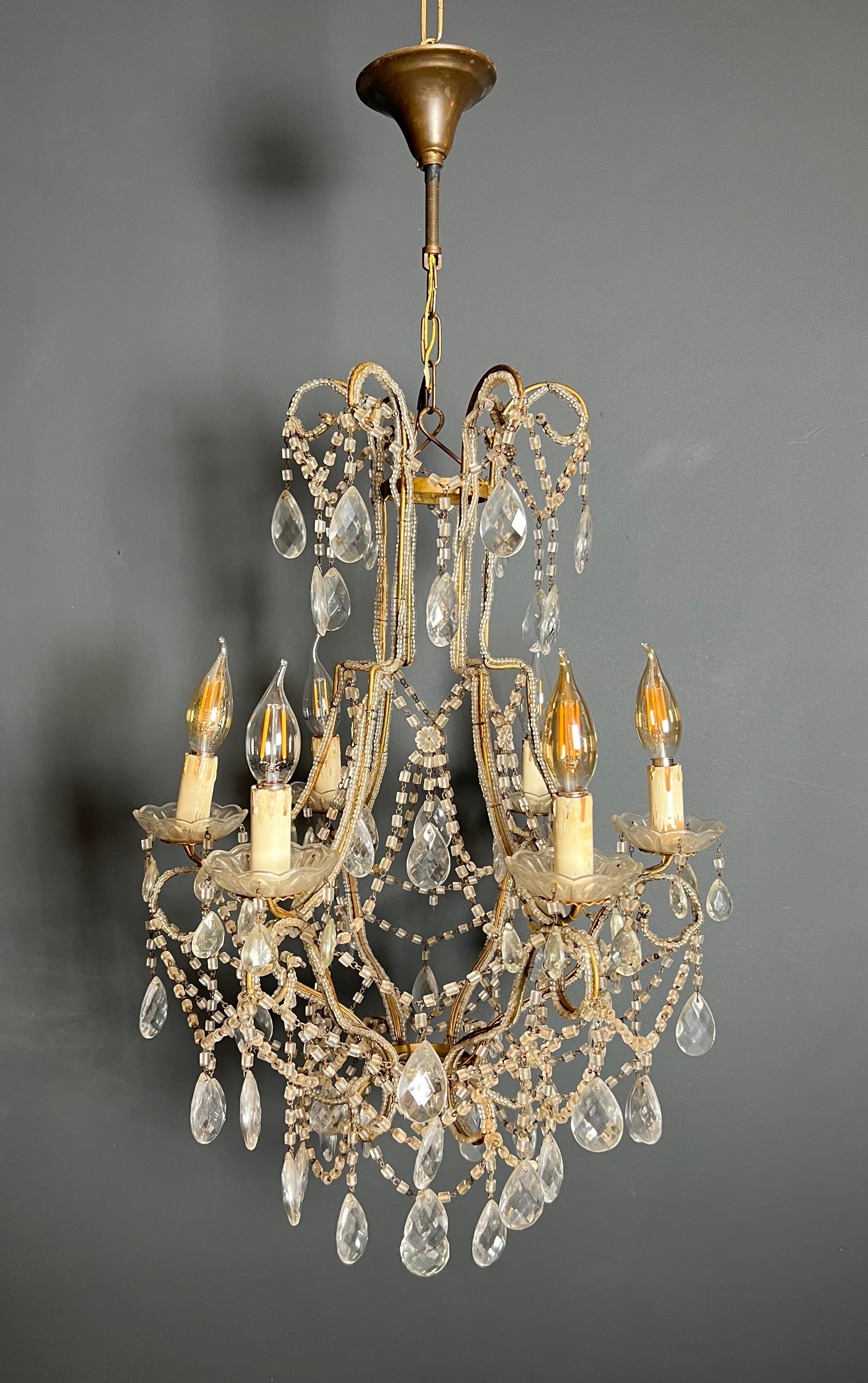 Lampadario italiano con perline e cristalli in vendita 5