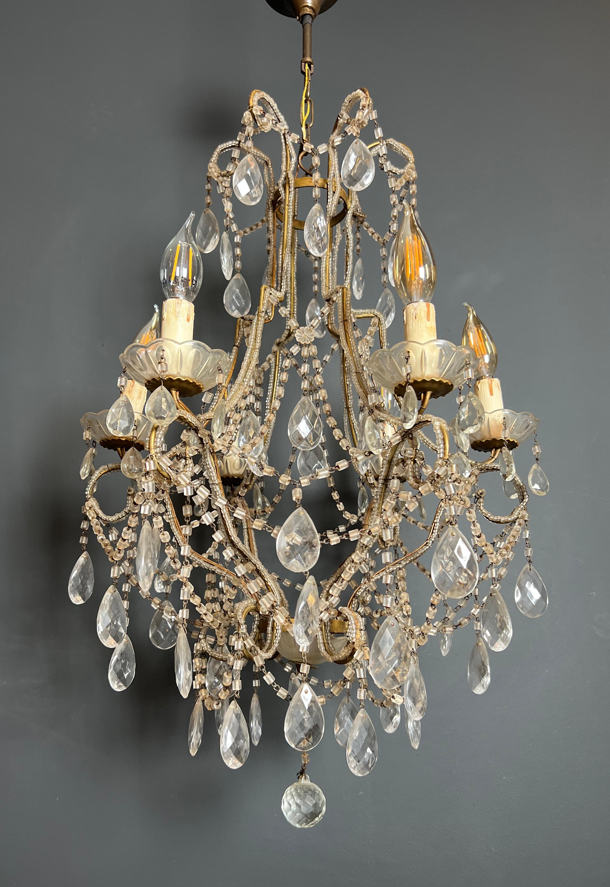 Lampadario italiano con perline e cristalli in vendita 6