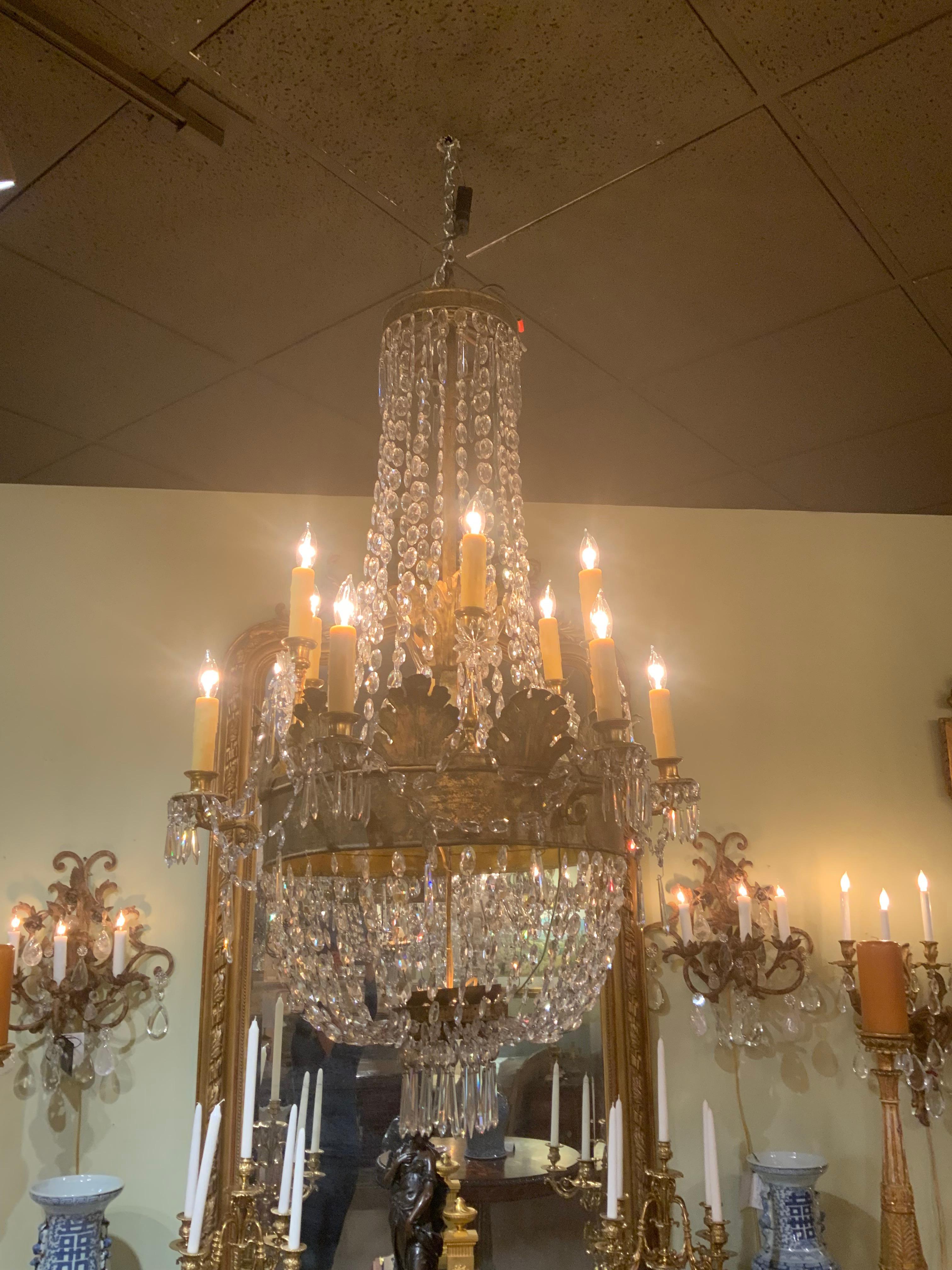 Italian beaded and gilt metal tall chandelier with 14;lights in vendita 4