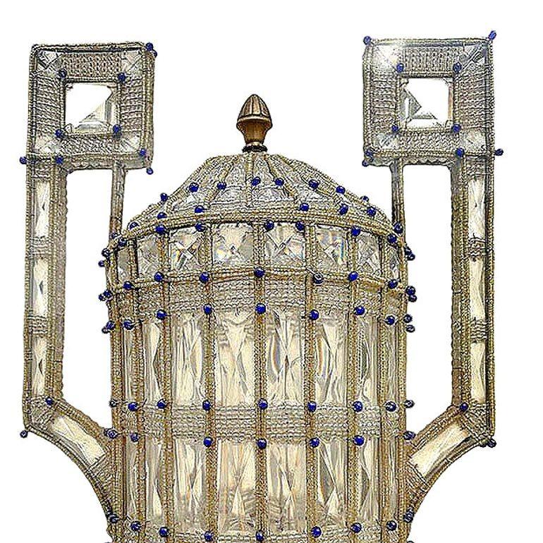 Italienische Vasenlampe aus Glas und geschliffenem Kristall mit Perlenstickerei im Koffer im Angebot 1