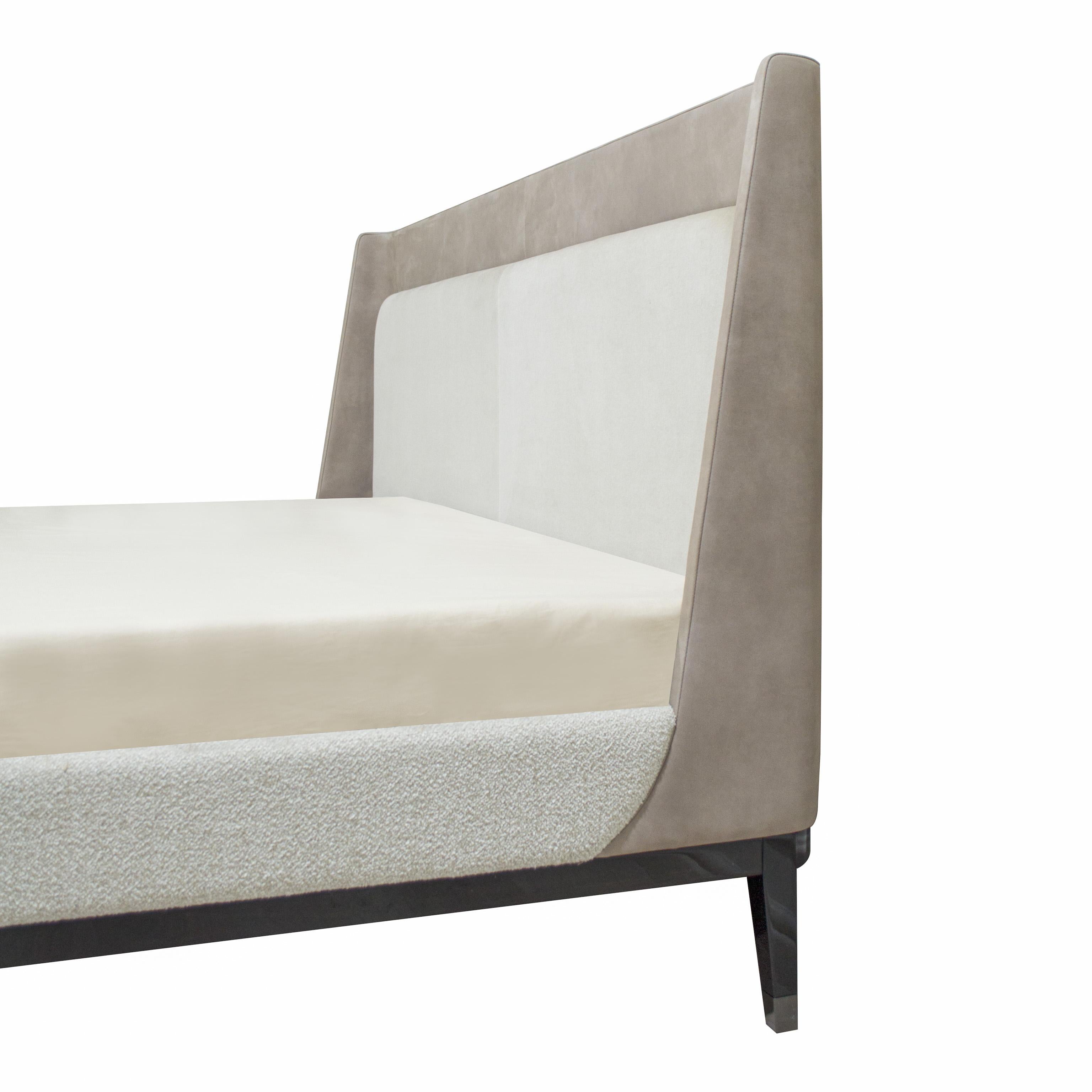 Modern Italian Bed Upholstered in Nubuck and Quinoa Boucle Fabric with Wooden Legs For Sale