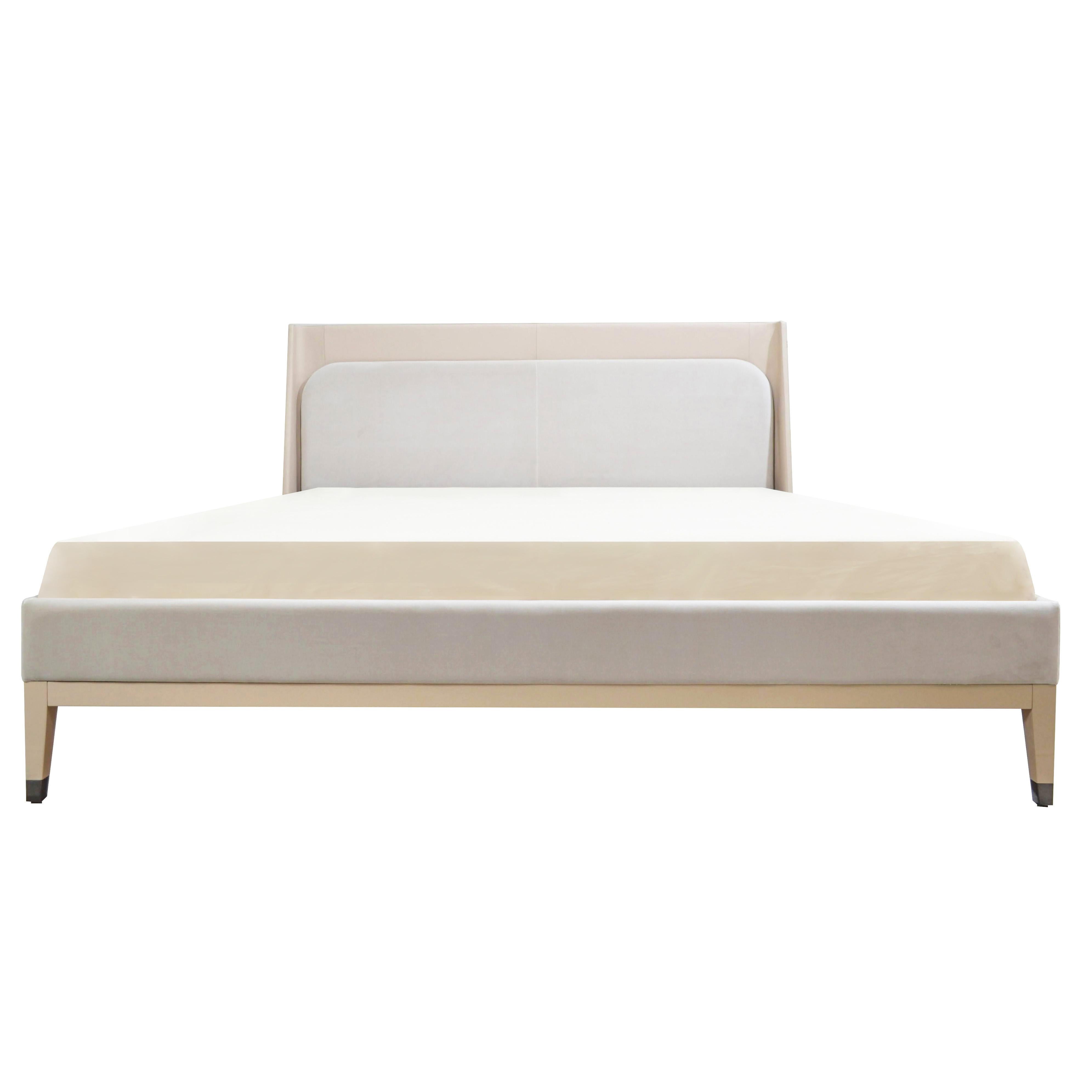 Bed, upholstered, beech wood frame. It is proposed covered in nubuck leather and cotton velvet, but it is customizable. The legs are in laquered Cappucino high-gloss.
Price for a 180 x 200cm mattress size frame.