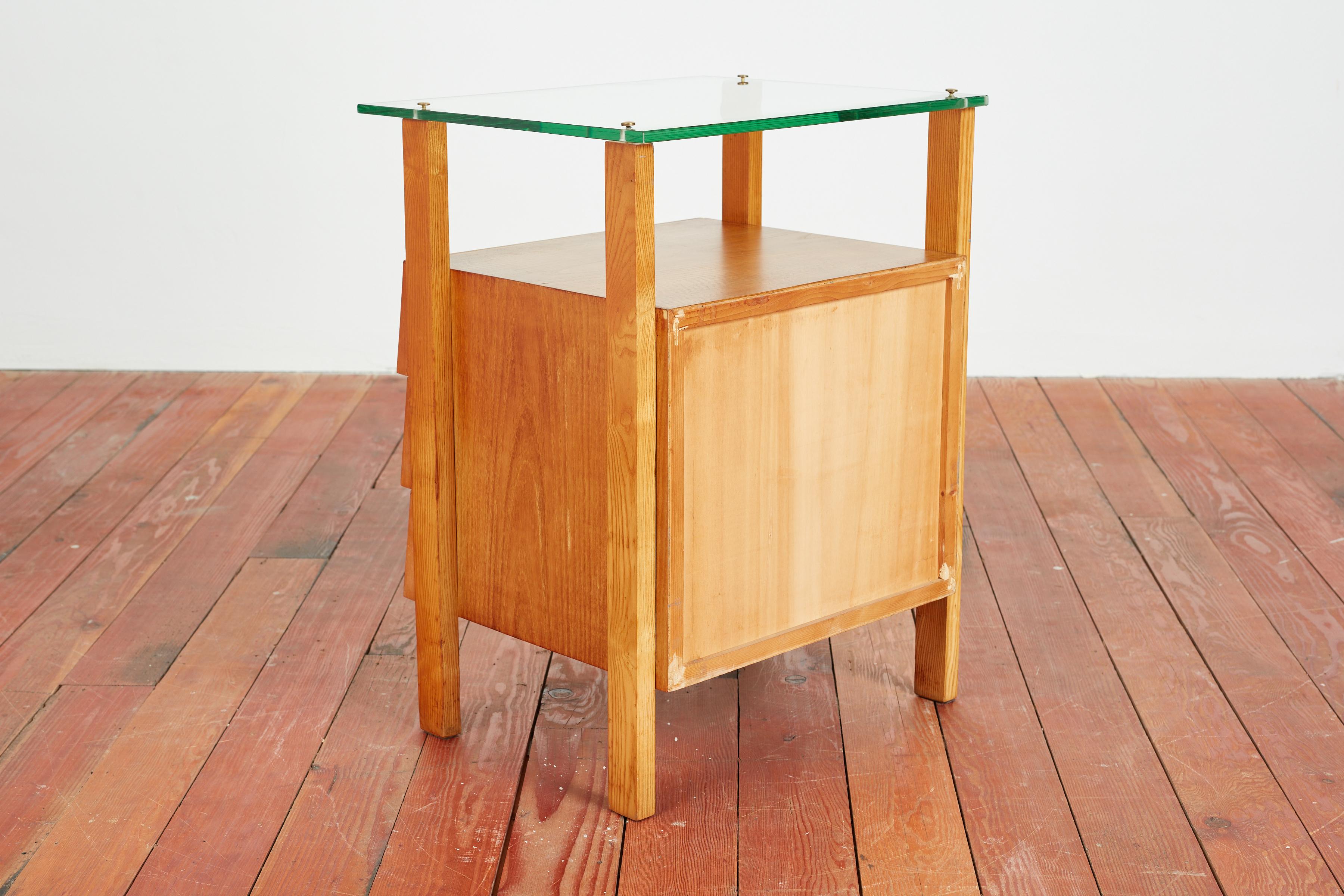 Italian Bedside Cabinets  For Sale 1
