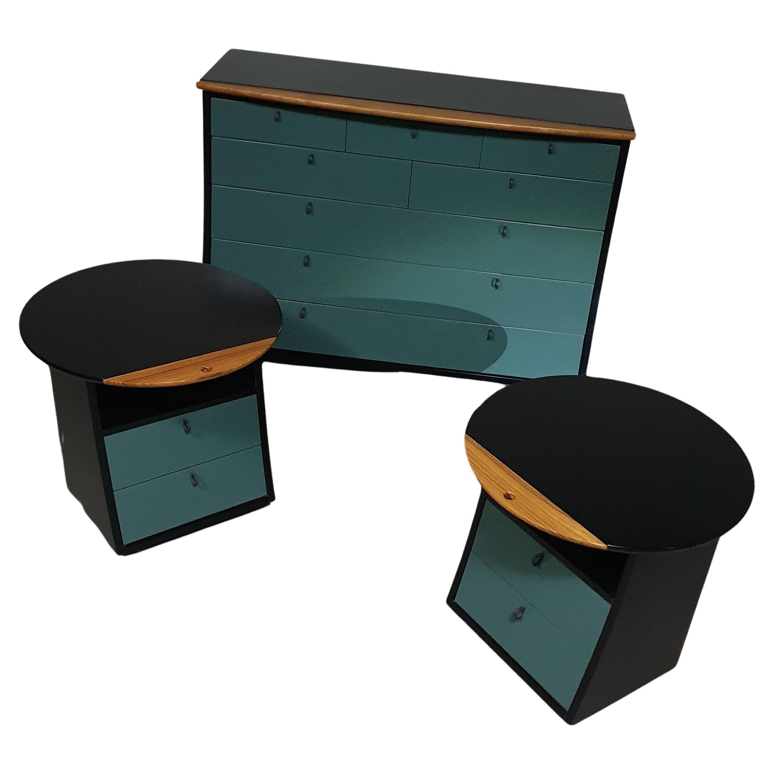 Italian Bedside Tables / by Umberto Asnago for Giorgetti Italia, 1982, Set of 3 For Sale