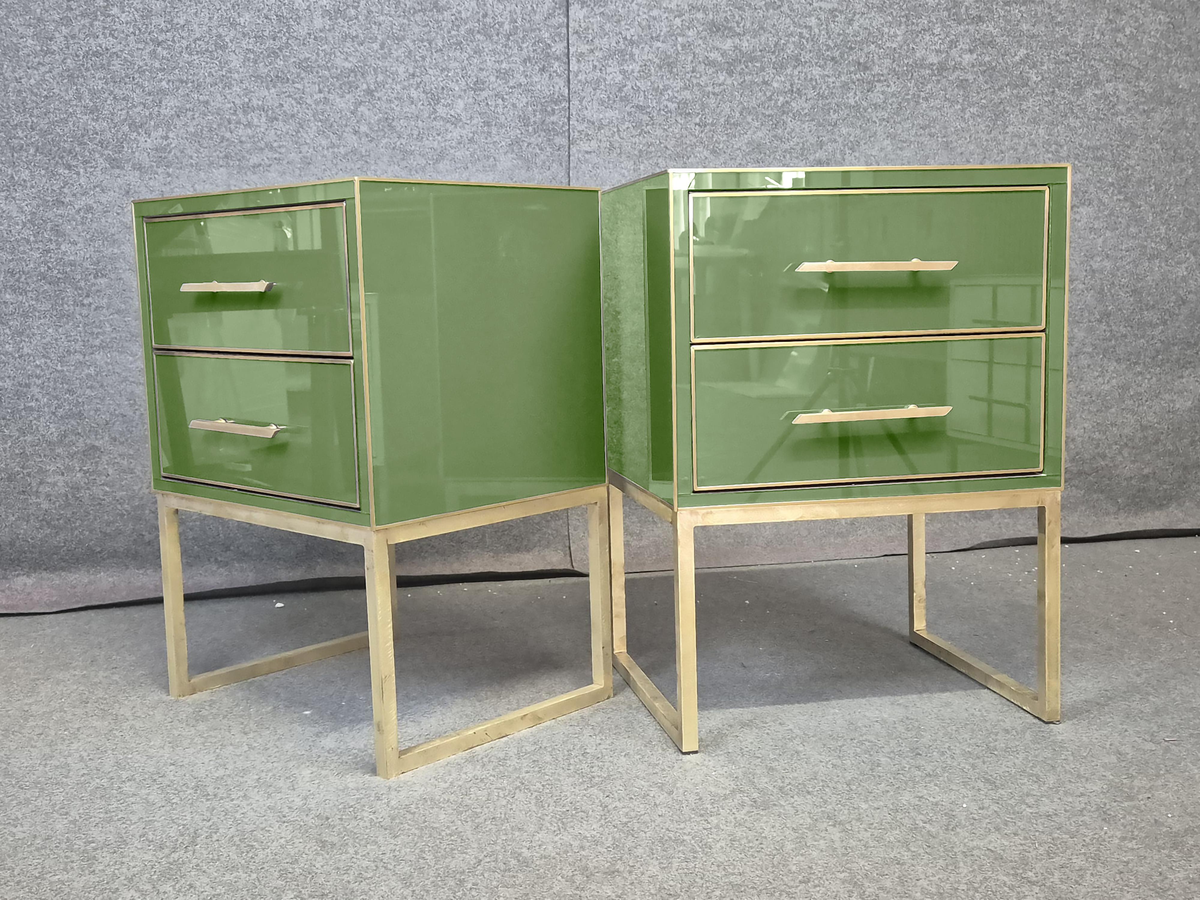 Italian Bedside Tables Green Murano Glass with Brass Fittings & Black Velvet JF In New Condition For Sale In Guazzora, IT