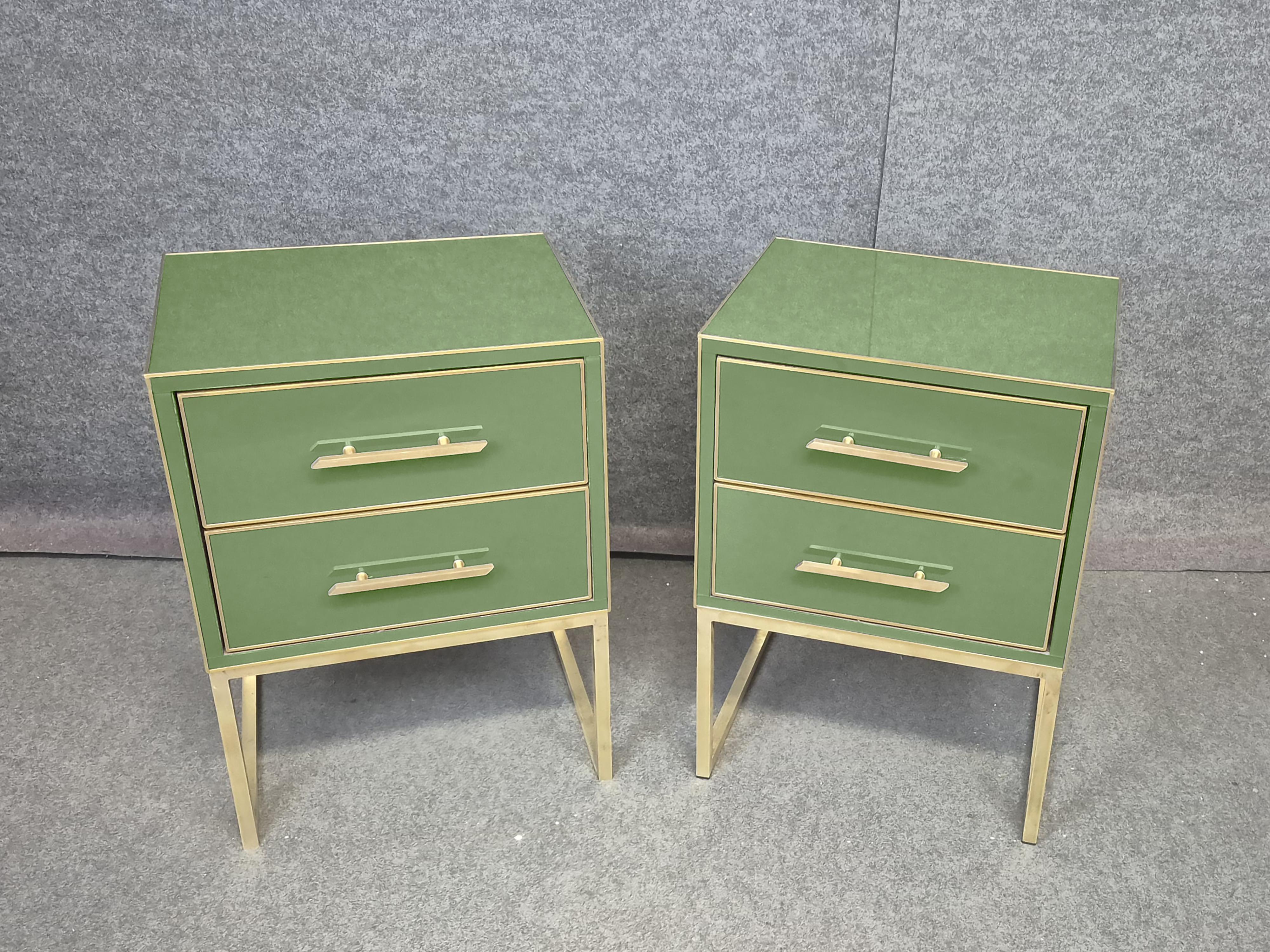 Contemporary Italian Bedside Tables Green Murano Glass with Brass Fittings & Black Velvet JF For Sale
