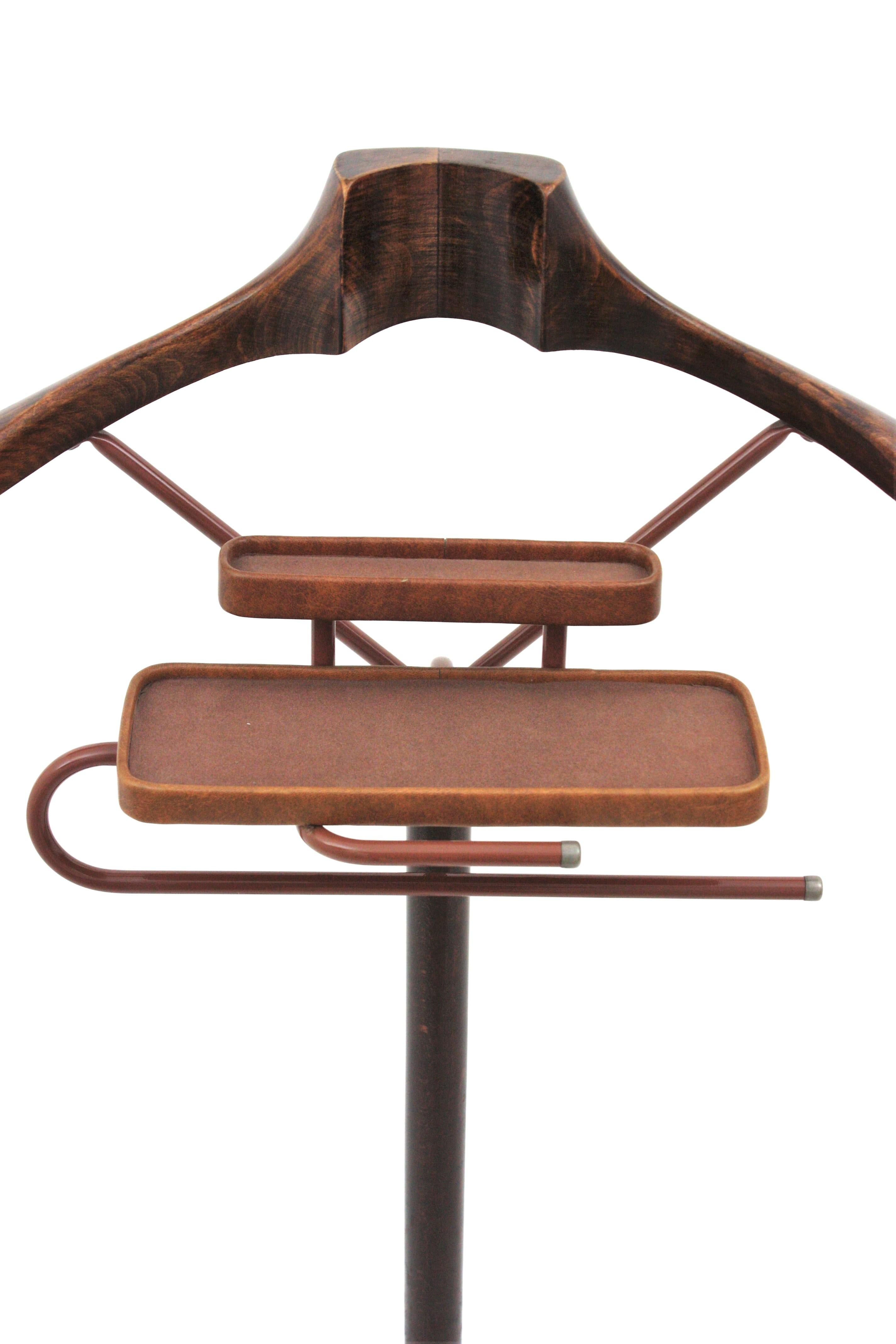 20th Century Italian Beech Wood and Acrylic Valet Stand Dressboy, 1960s For Sale
