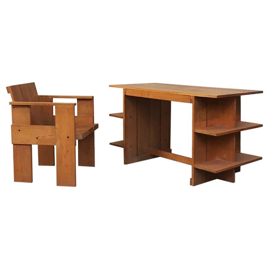 Italian Beech Wood Crate Chair and Desk by G. Rietveld for Cassina, 1934