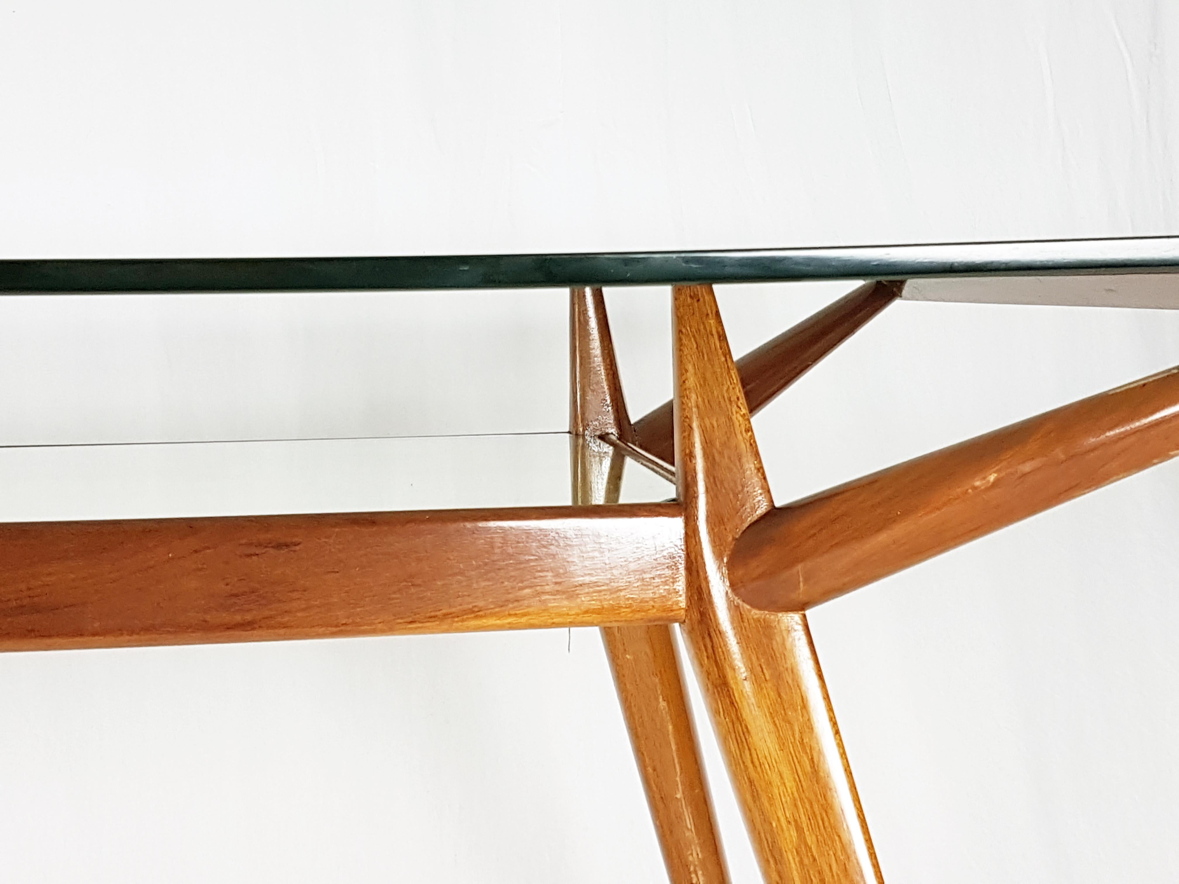 Italian Beech wood & Glass Mid-Century Modern dining table attributed to ISA For Sale 5