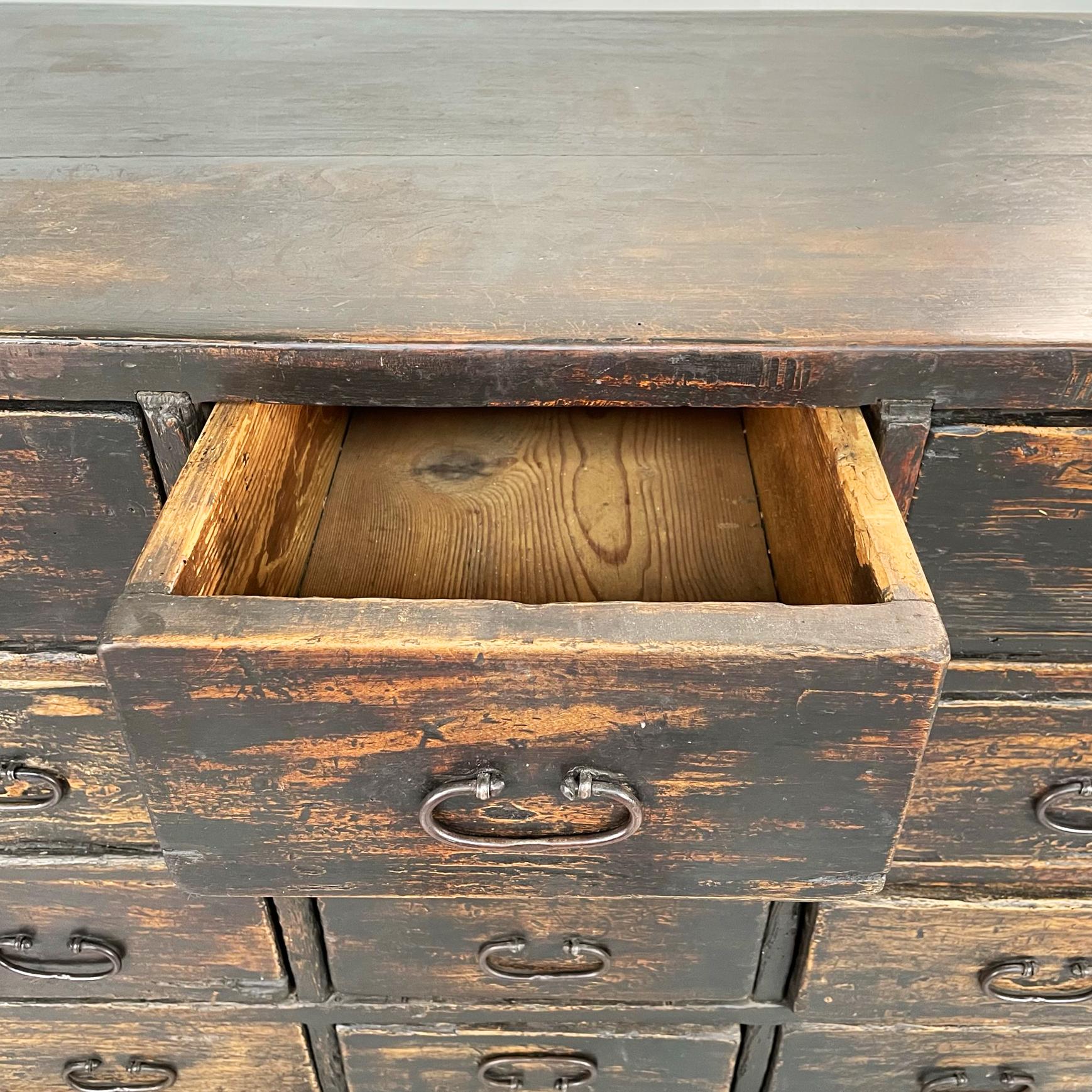 Italian Belle Époque antique Wooden chest of drawers, 1900s For Sale 2