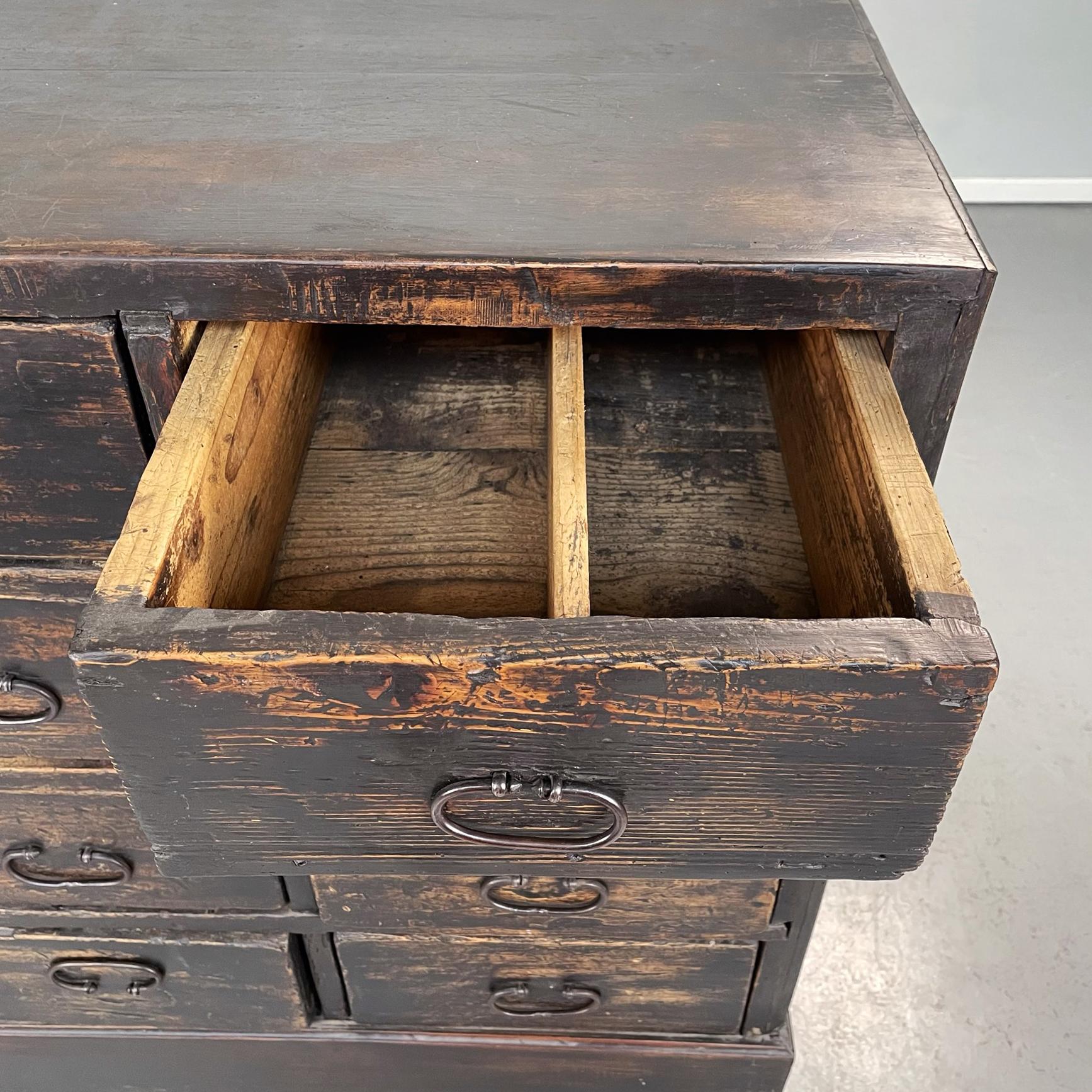 Italian Belle Époque antique Wooden chest of drawers, 1900s For Sale 3