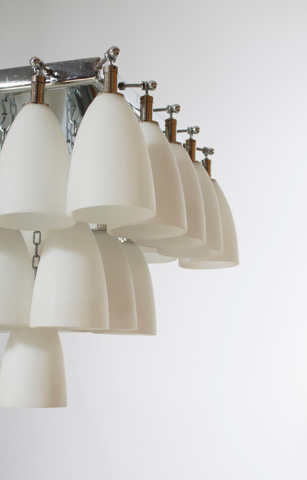 Late 20th Century Italian Bells Chandelier in White Blown Murano Glass Attributed to Mazzega For Sale