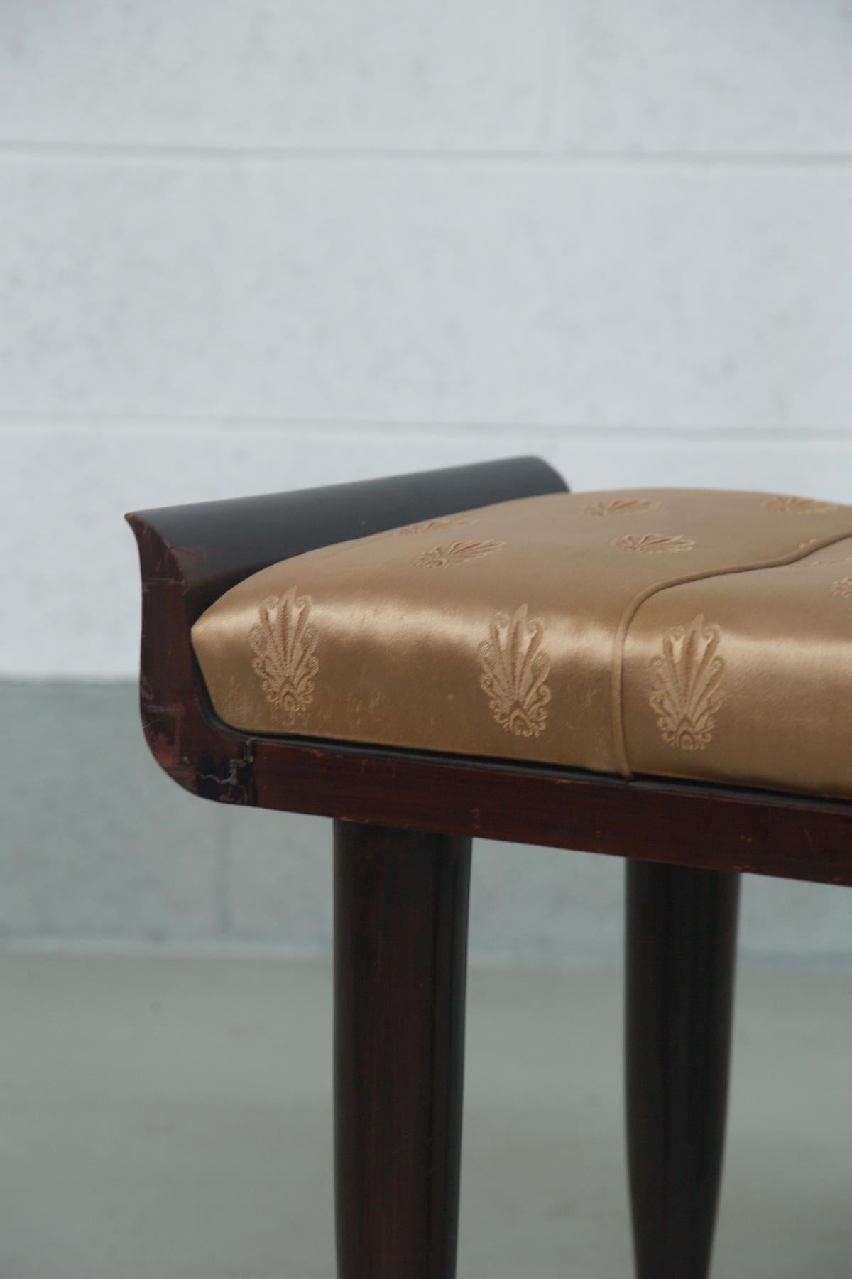 Italienische Bank von Paolo Buffa, mit originalem Goldsatin-Stoff im Angebot 3