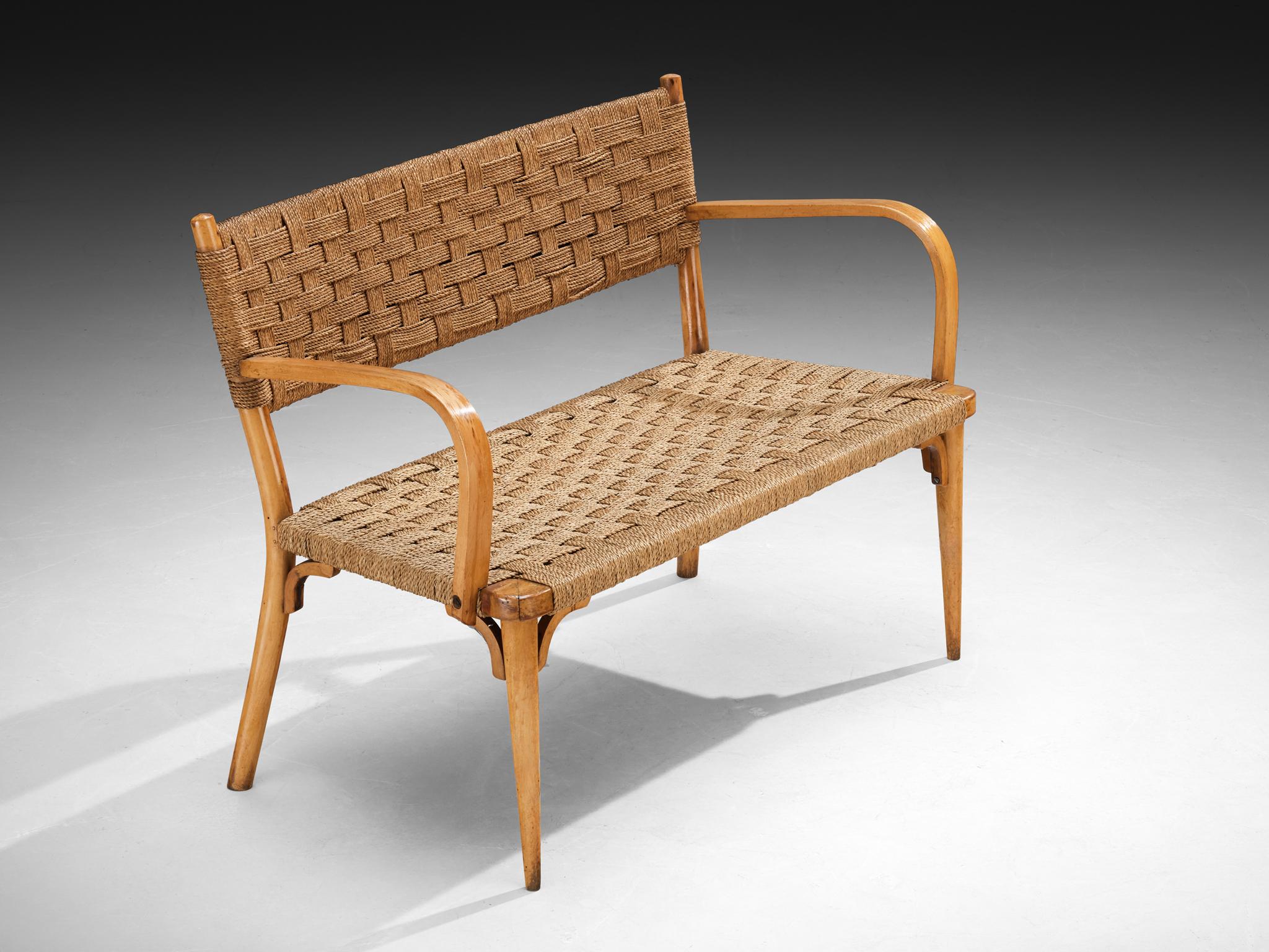 Panchina, paglia intrecciata, faggio tinto, fibra naturale, Italia, circa 1950

Questa bella panca si inserisce bene in un ambiente rilassante, come un patio o uno studio. La panchina emana un fascino rustico, realizzato con un approccio armonioso e