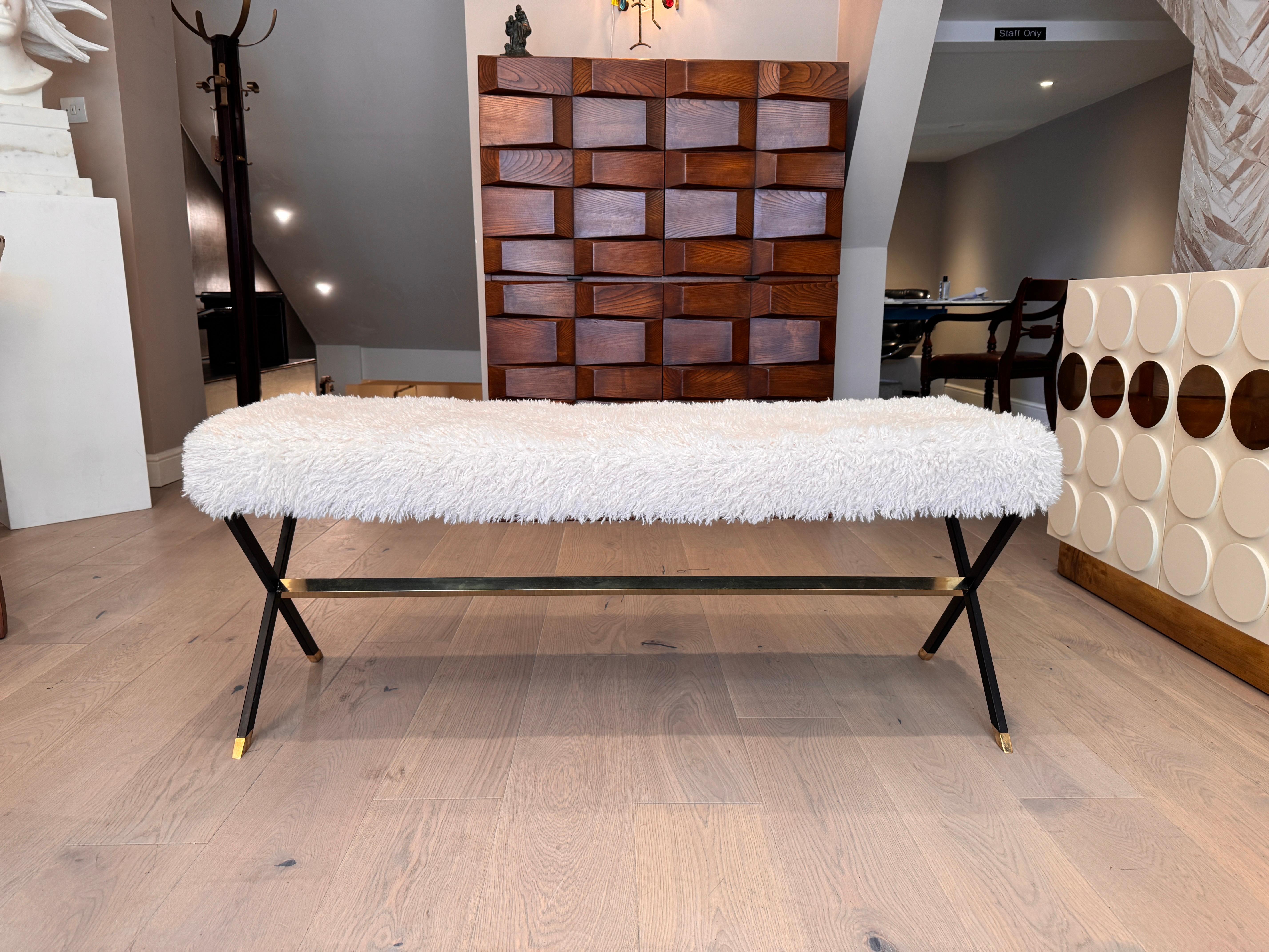 Italian bench in enamel black metal & brass with fur upholstery. In Excellent Condition In London, GB