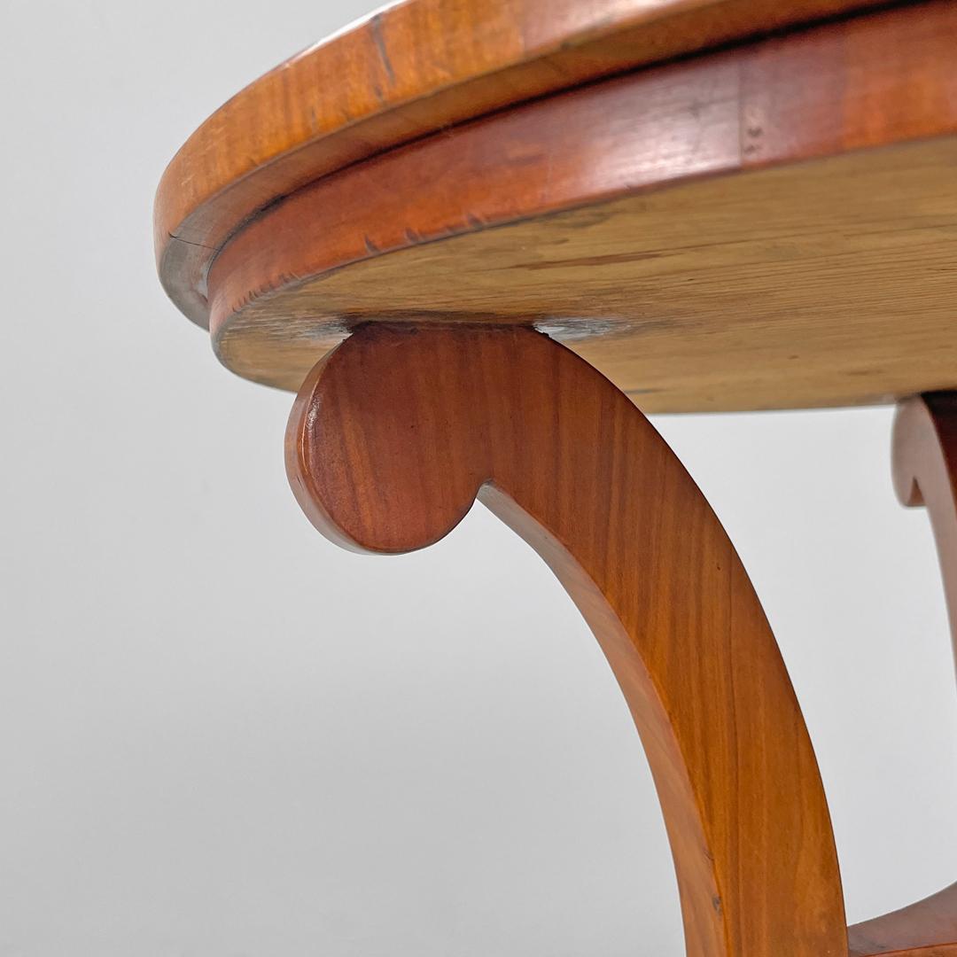Italienische runde Holzsockel oder -säulen im Biedermeier-Stil, frühe 1800er Jahre im Angebot 8
