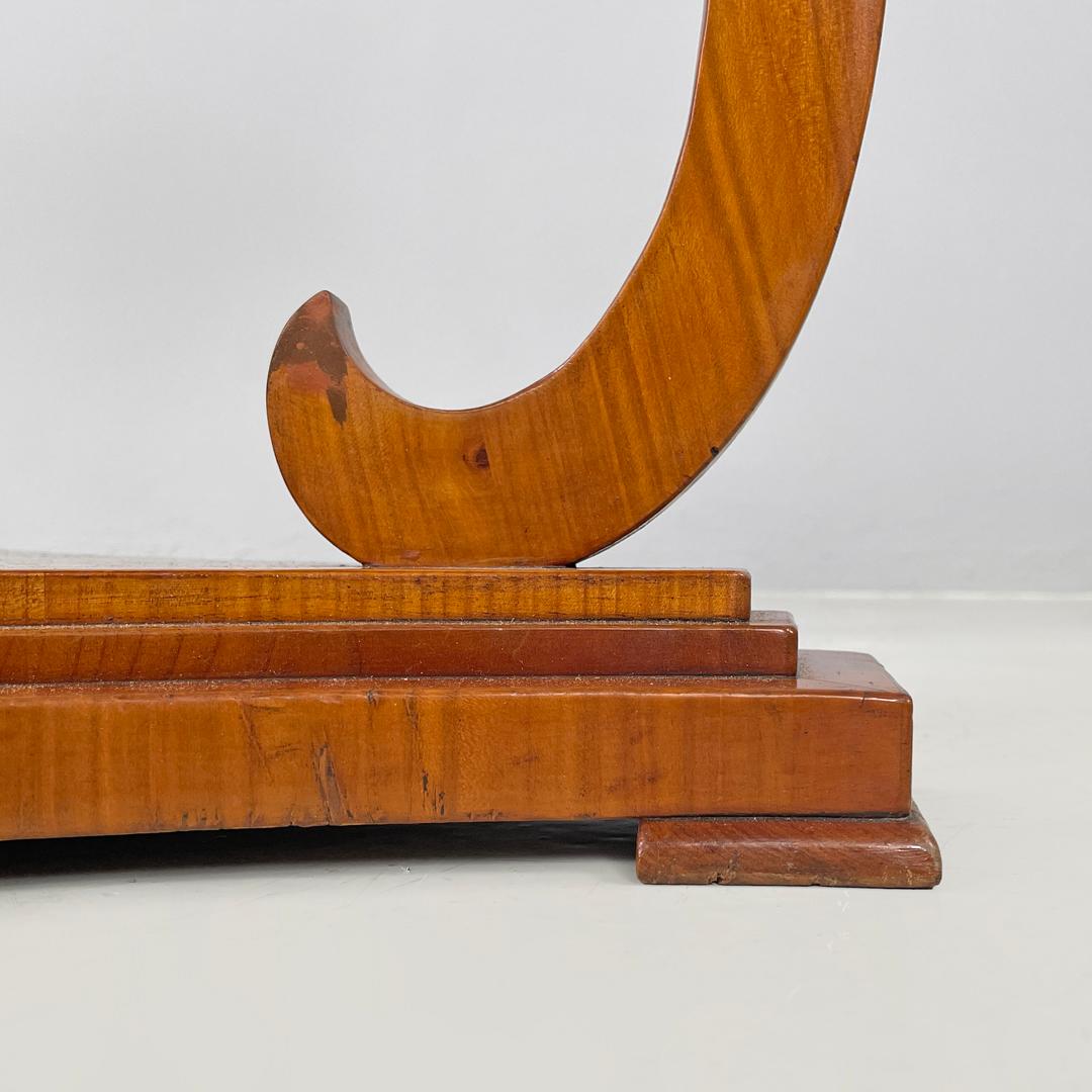 Italienische runde Holzsockel oder -säulen im Biedermeier-Stil, frühe 1800er Jahre im Angebot 13