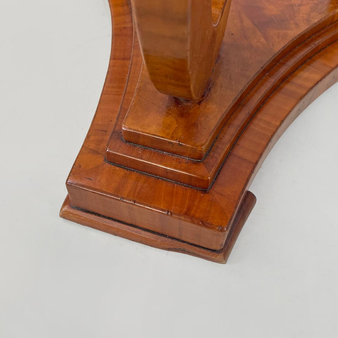 Italienische runde Holzsockel oder -säulen im Biedermeier-Stil, frühe 1800er Jahre im Angebot 15