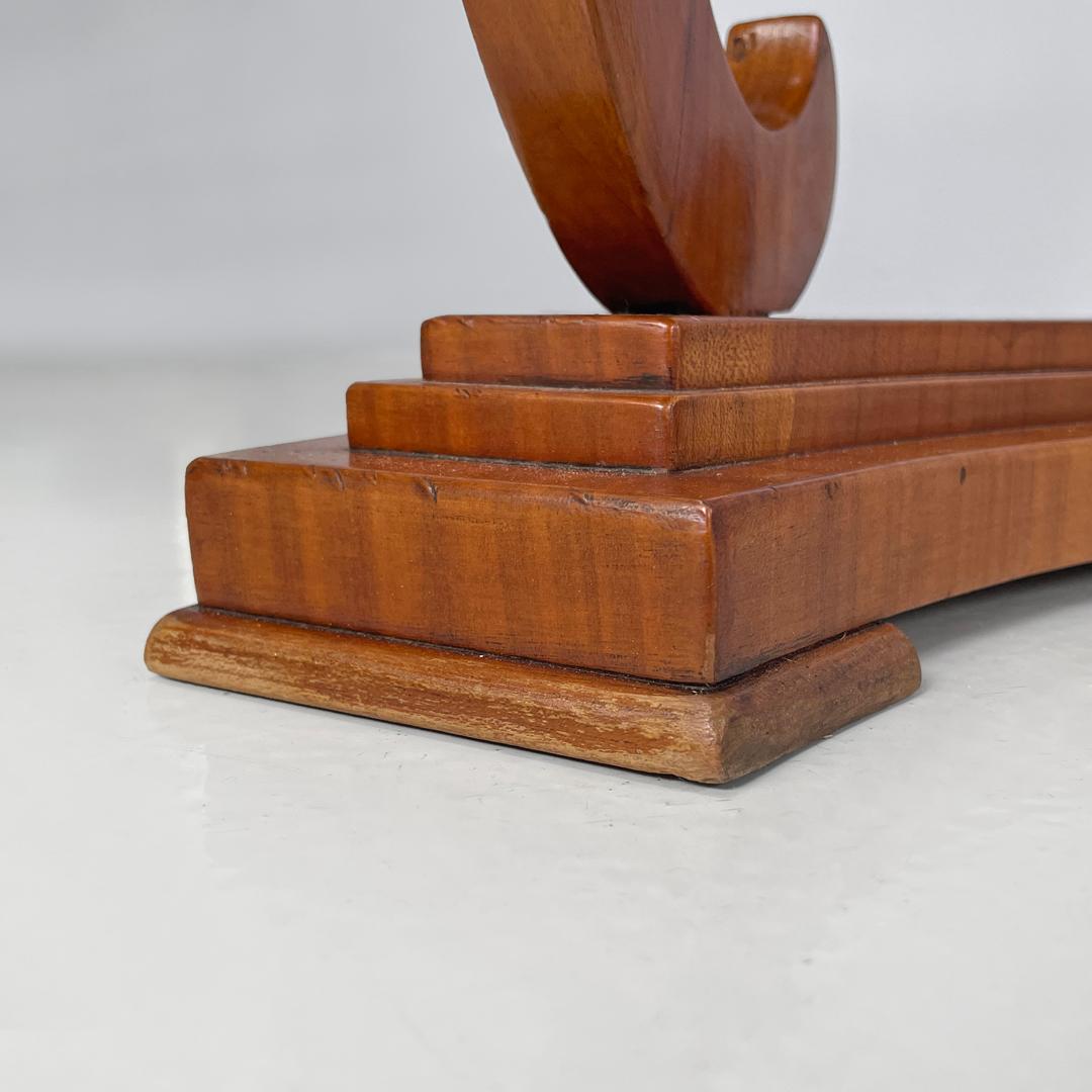 Italienische runde Holzsockel oder -säulen im Biedermeier-Stil, frühe 1800er Jahre im Angebot 16
