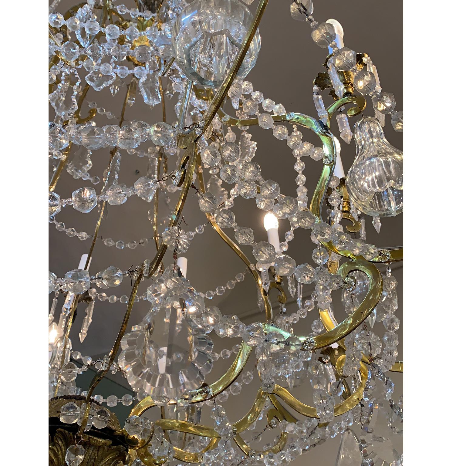 Gilt Italian Big Chandelier Gilded Bronze Crystal Pendent 20-Light Florence Palace For Sale