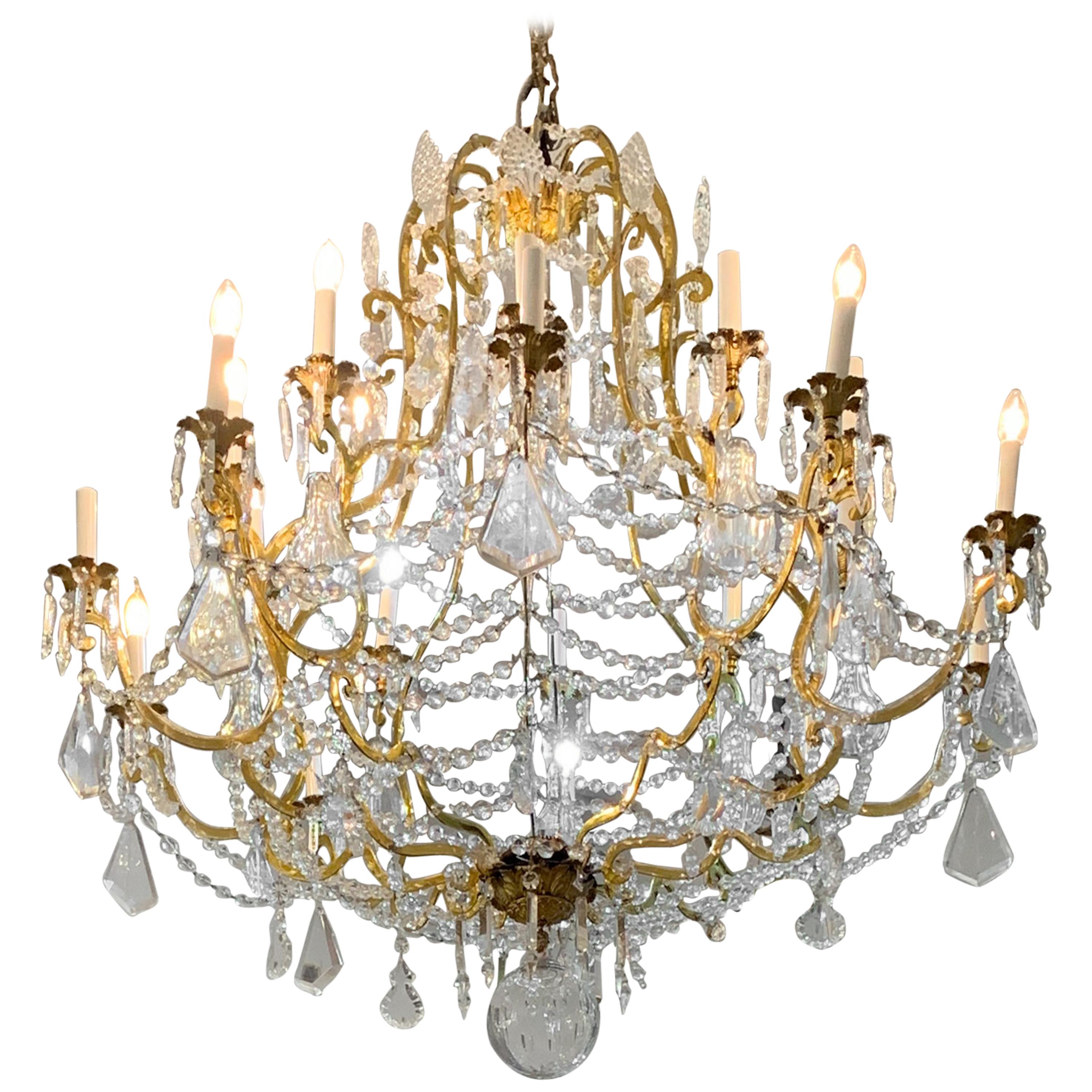 Italian Big Chandelier Gilded Bronze Crystal Pendent 20-Light Florence Palace For Sale